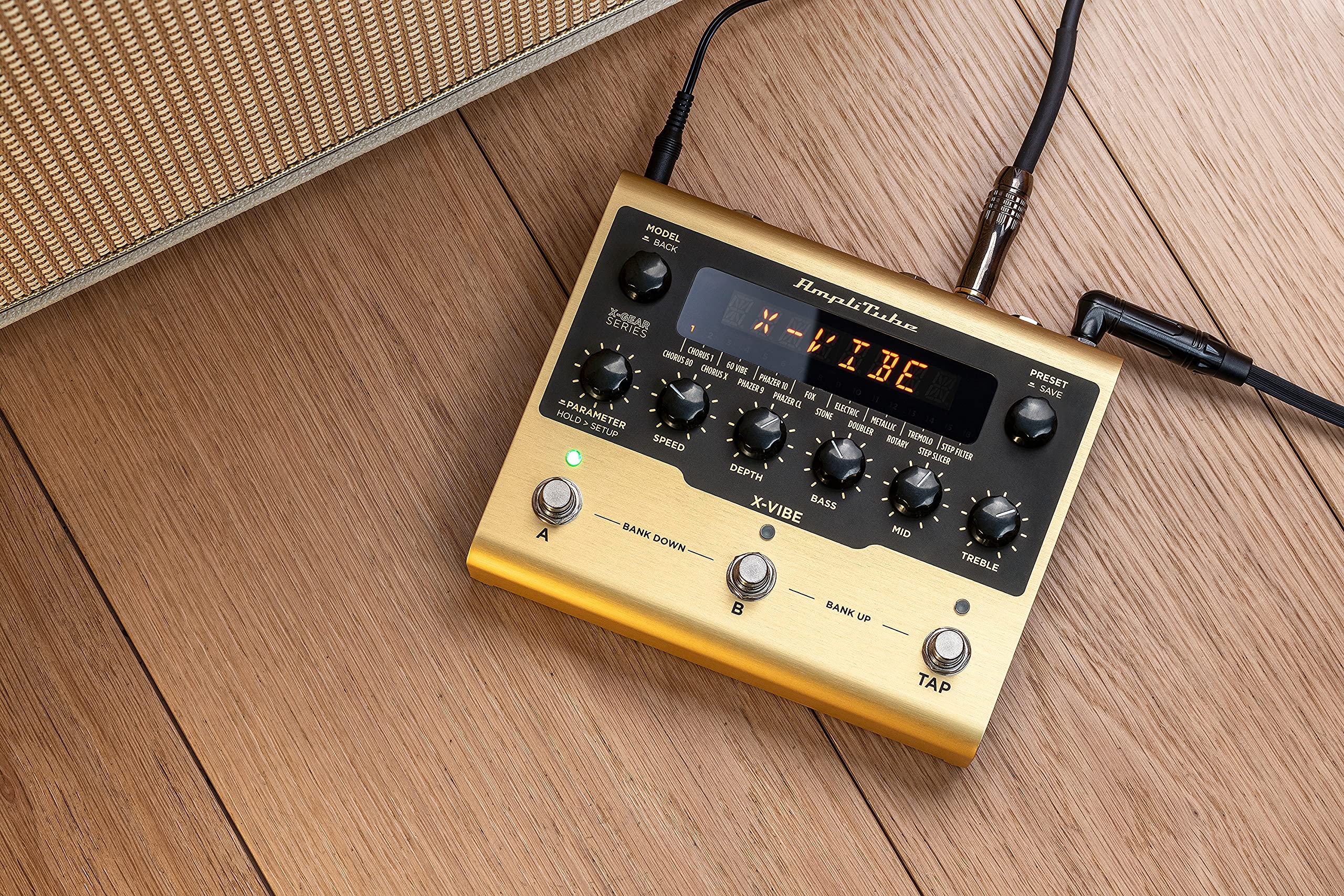 IK Multimedia AmpliTube X-VIBE Pedale Effetti Modulazione - Chorus, Flanger, Phaser, Rotary - X-GEAR