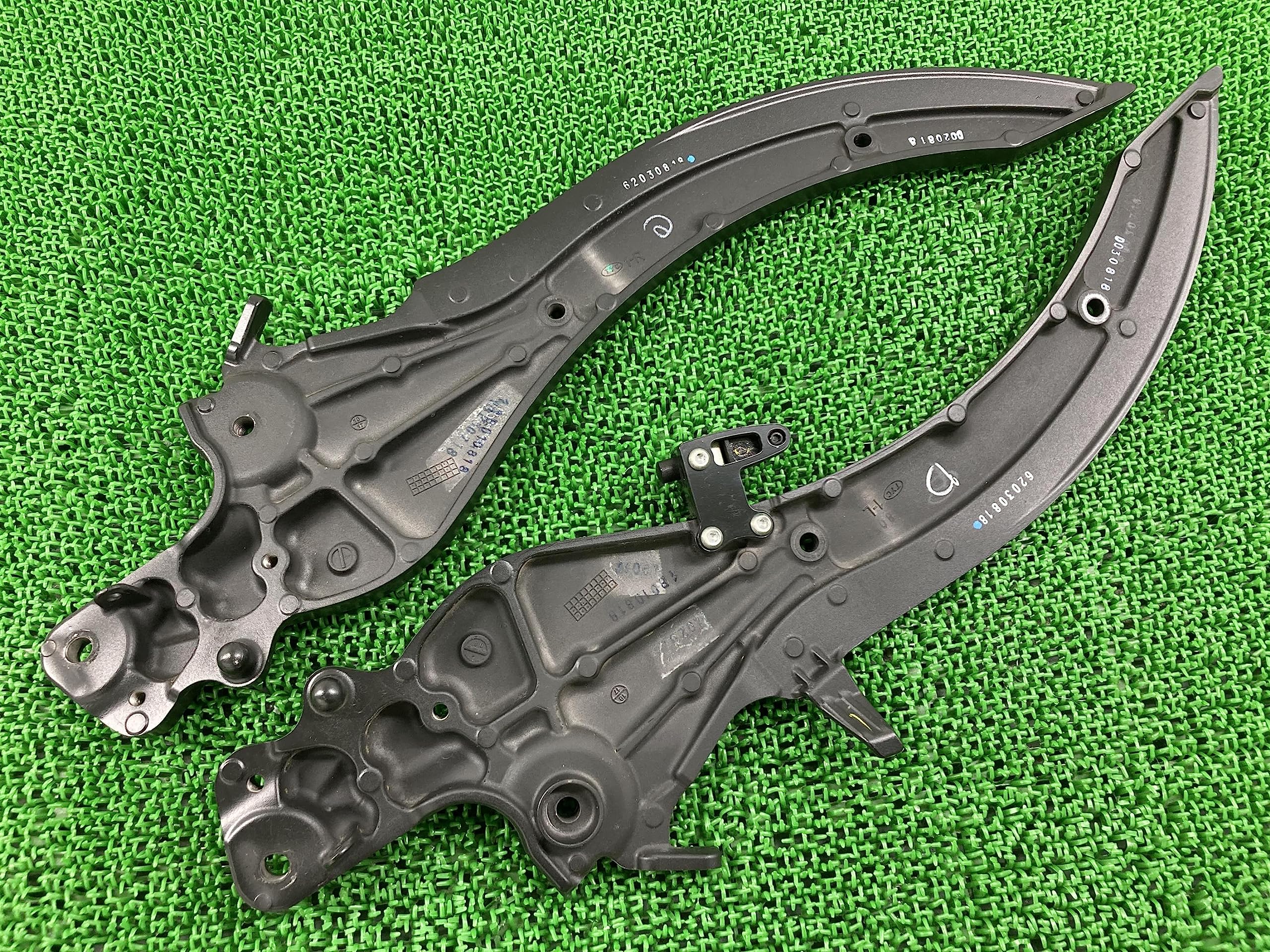 Amazon | レブル250 リアフェンダーステー 左右 ホンダ 純正