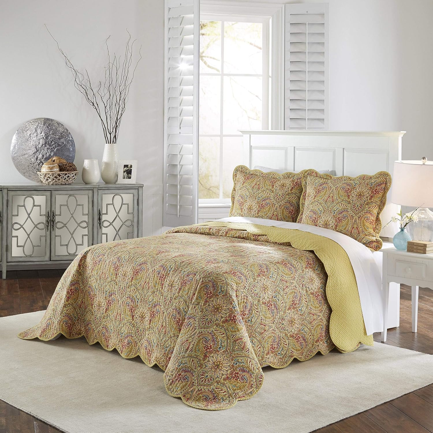 Waverly Swept Away Modern Farmhouse Paisley 3-Piece Reversible Quilt Bedding Bedspread Set, King, Berry King Berry