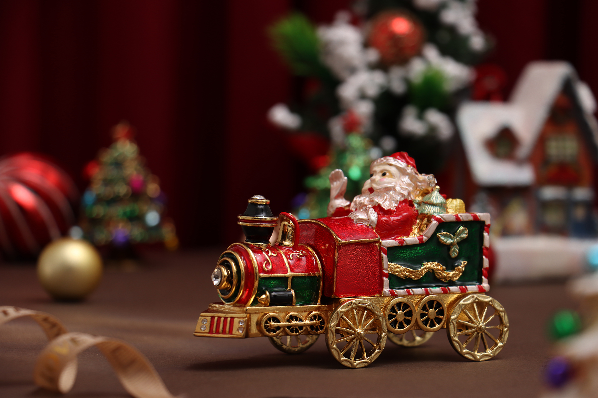 Amazon.com: FASSLINO Santa Claus Steam Train Jewelry Trinket Box