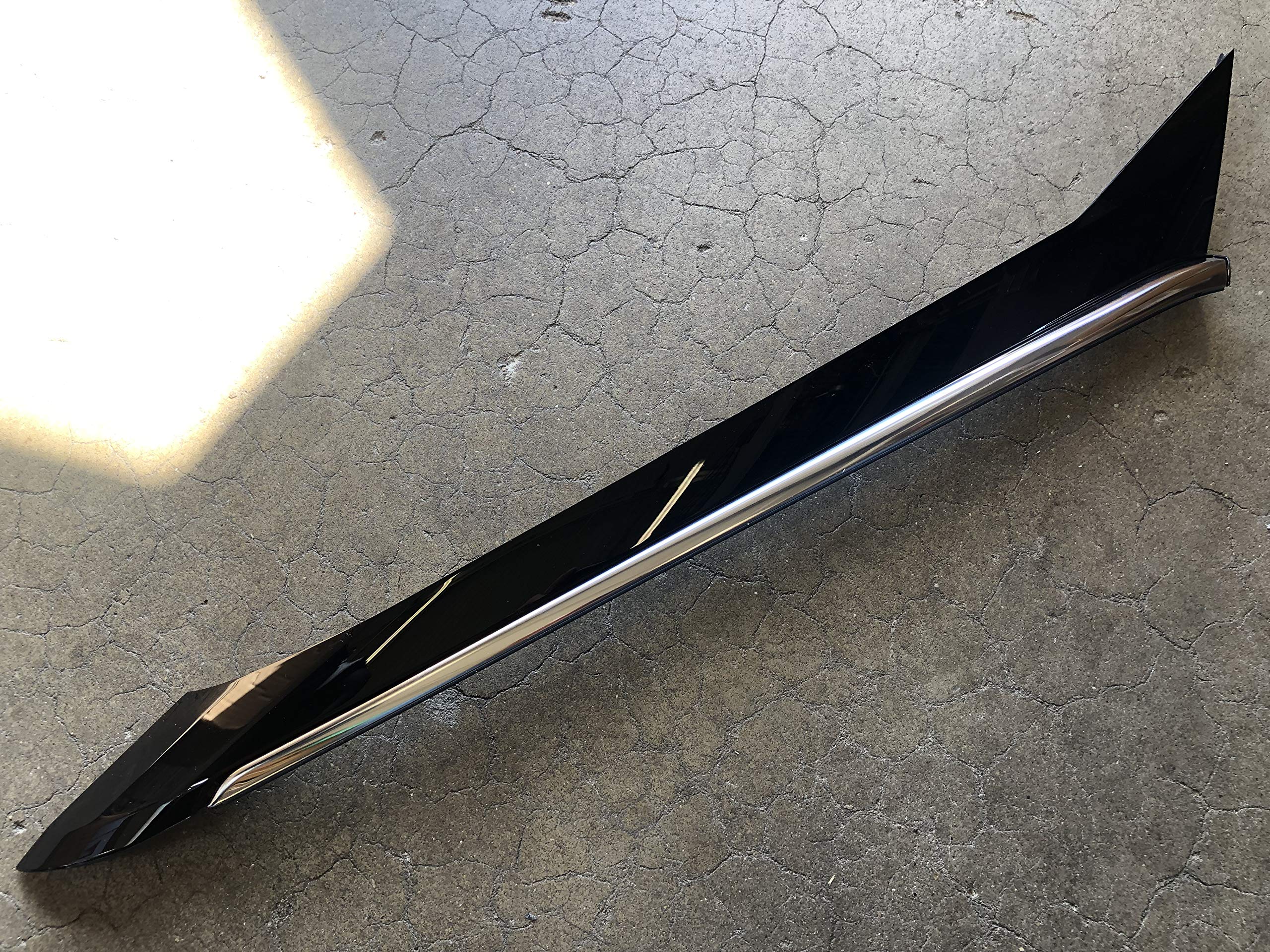 Amazon.com: Genuine Nissan Parts - Rt Belt Molding (78872-4RA0A 