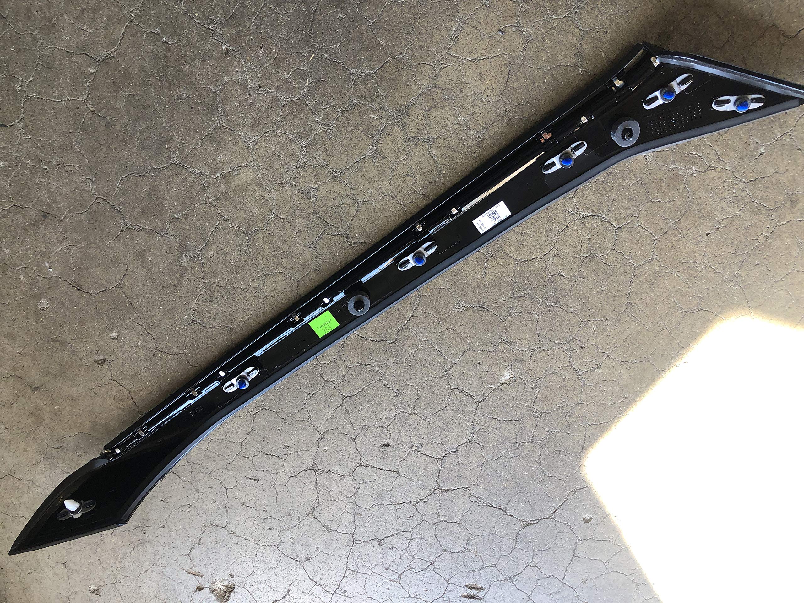 NISSAN ベルトモールディング NISSAN ベルトモールディング