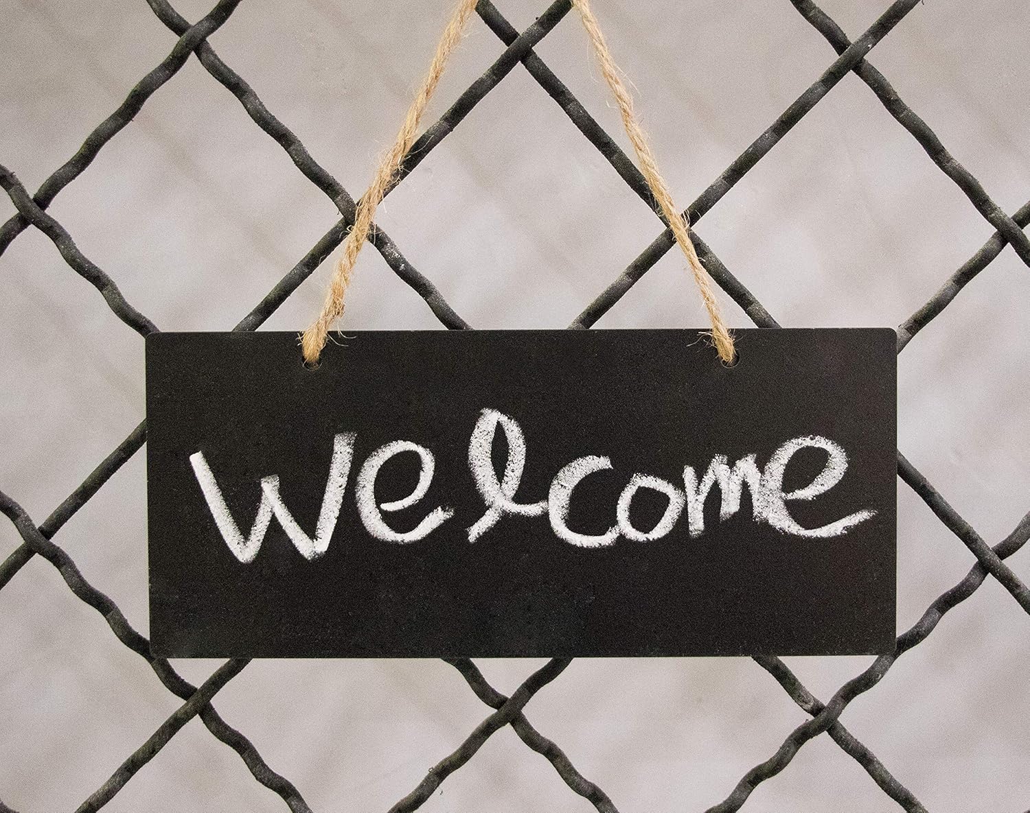 Amazon Com Juvale Hanging Chalkboard Sign 6 Pack Double Sided Reusable Chalk Board Signs Blackboard Message Board Plaque Stores Home Decor Wedding Rectangle 7 X 3 X 0 1 Inches Office Products