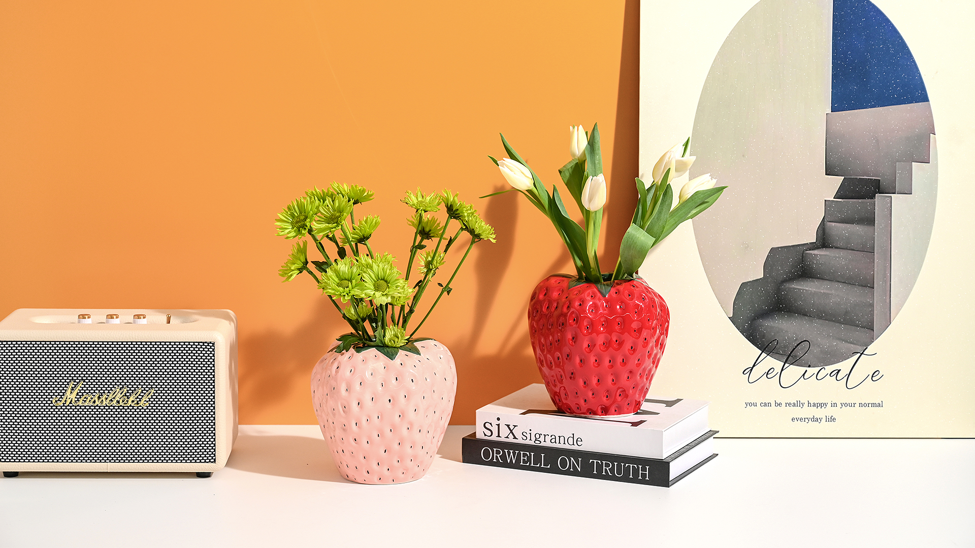 Amazon.com: AOMOONOA Red Strawberry Vase for Flowers, Decorative