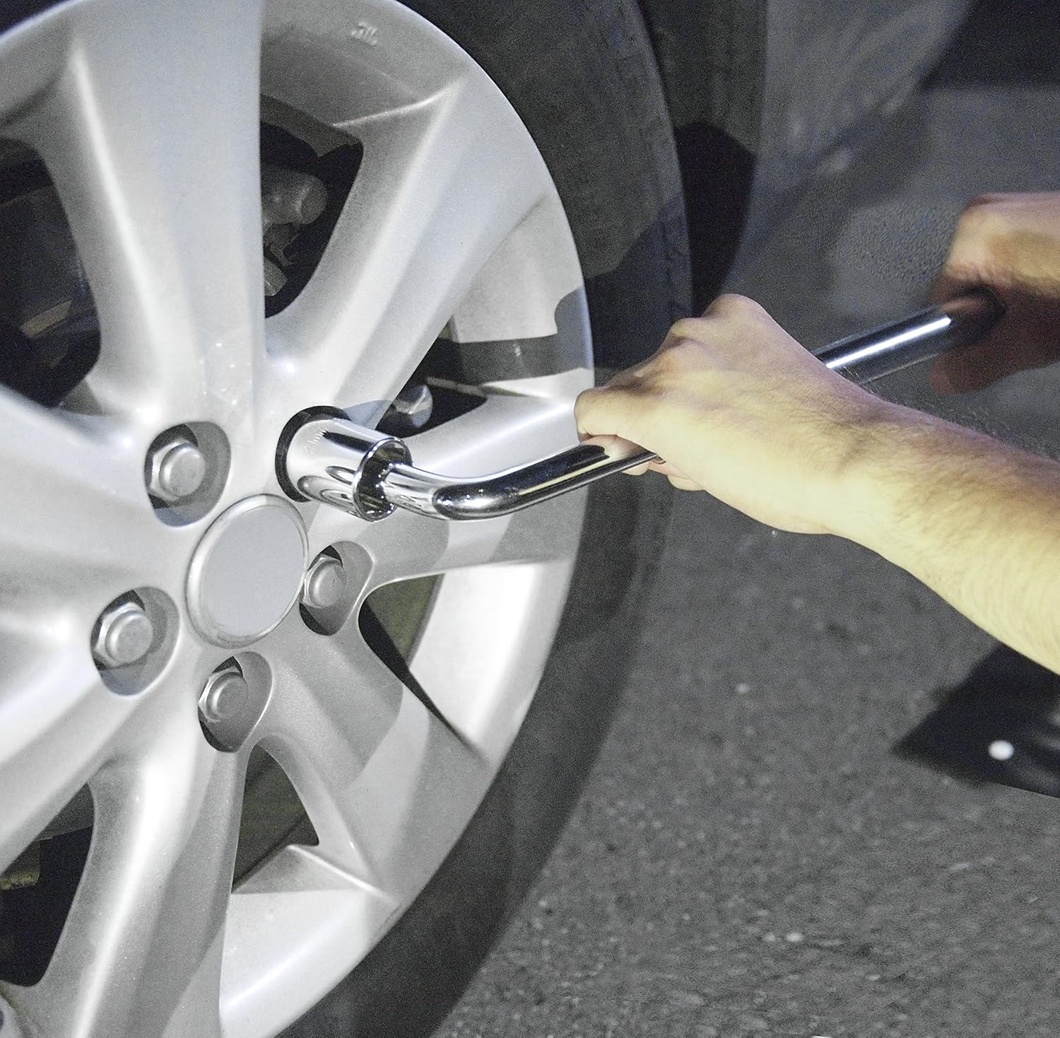 ARES 1/2" Telescoping High Leverage Extendable Lug Nut Wrench 70096| Extends from 14 to 21" with 17, 19, 21, and 23mm Metric Socket Sizes