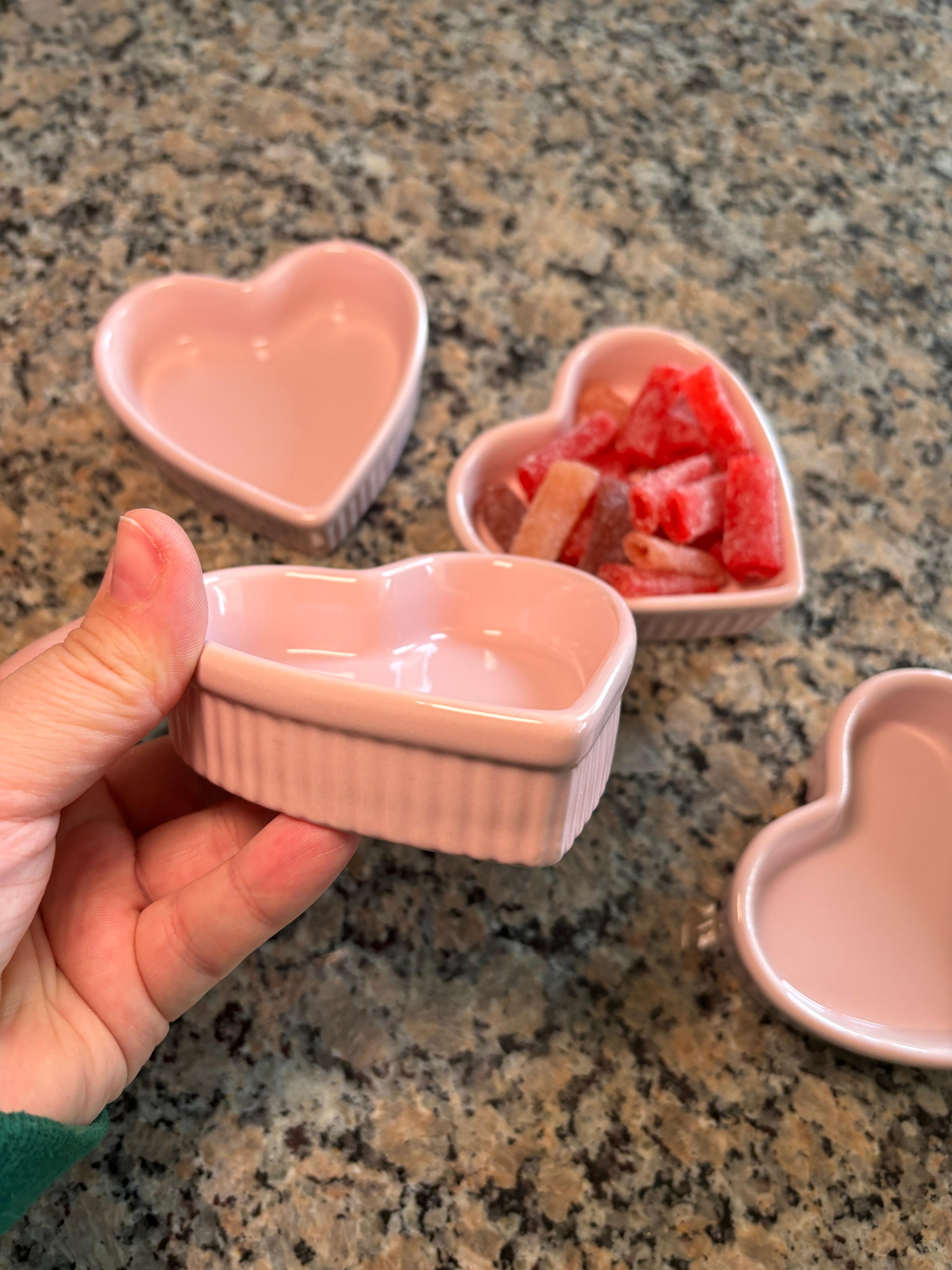 レンズ(ズーム) love_cosmetics Watch Honest Review of the Paris Hilton Heart Shaped Ramekin Set