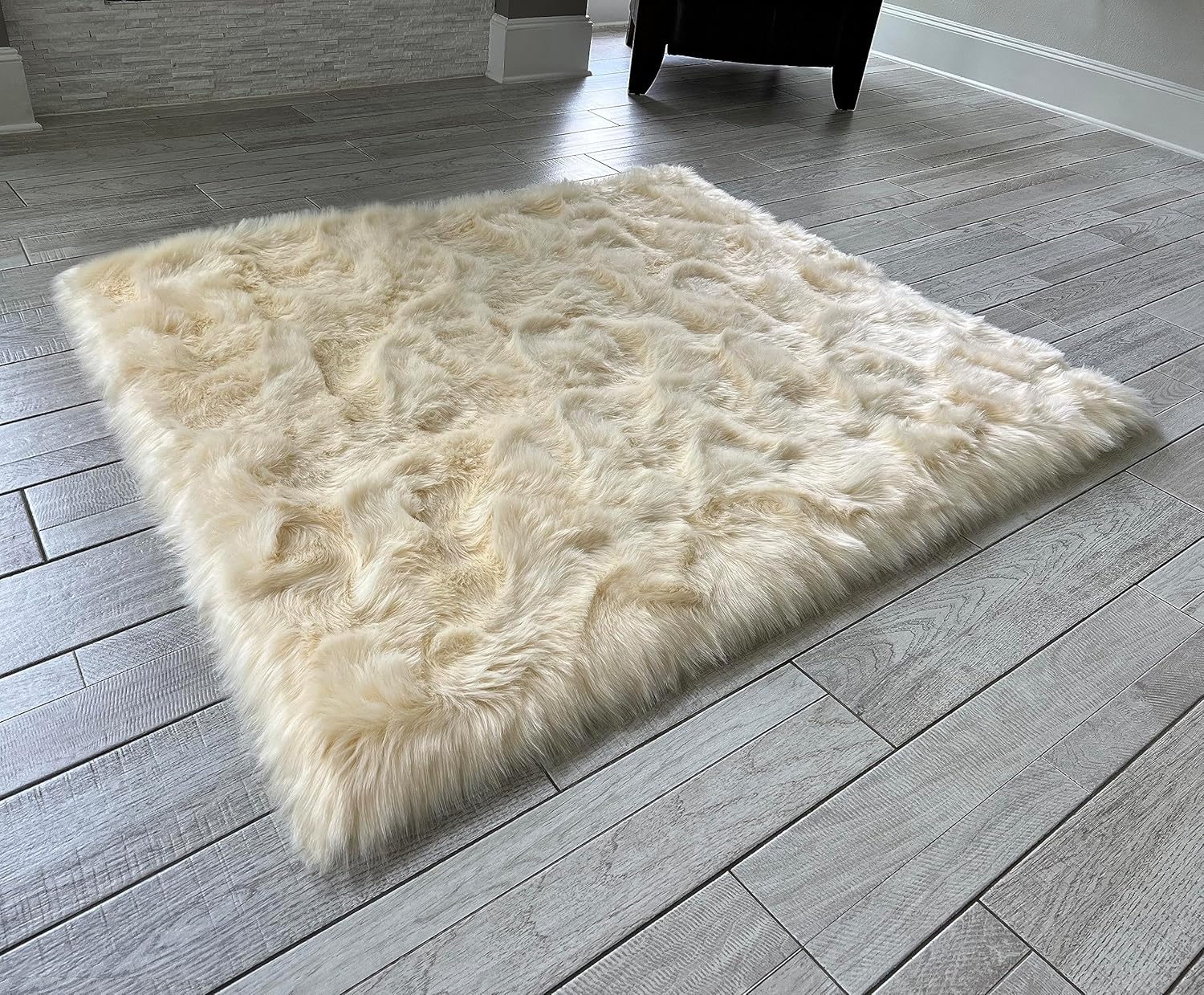 LAMBZY Super Soft Fluffy Faux Fur Sheepskin Rug for Bedroom Floor Sofa Living Room High-Density Plush Shaggy Carpet Sofa Cover Bedside Square Rug (3'6", Cream)