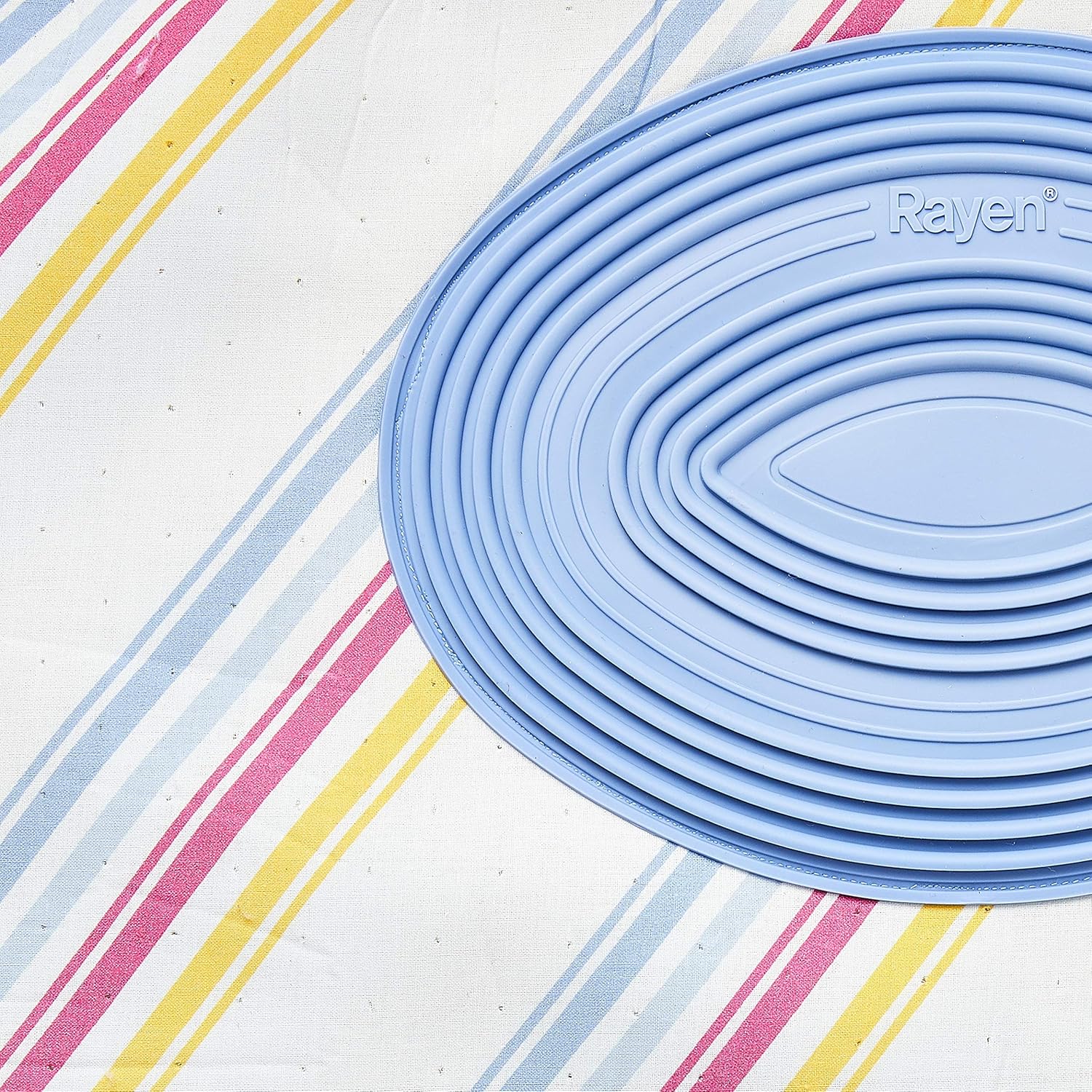 Rayen 6160 Flannelette and Silicone Table Cover, 23.6 by 55.1-Inch