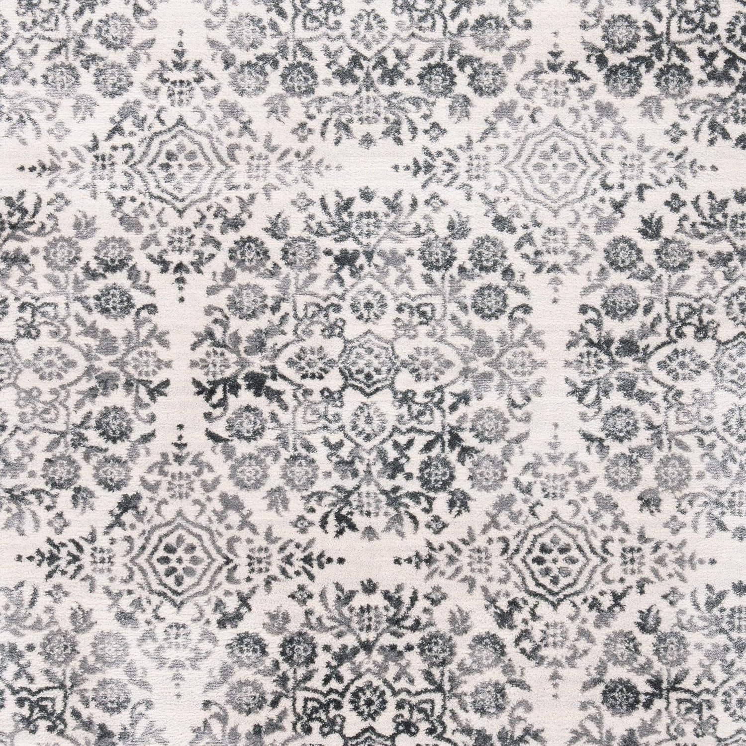 SAFAVIEH Isabella Collection Accent Rug - 3' x 5', Charcoal & Ivory, Medallion Distressed Design, Non-Shedding & Easy Care, Ideal for High Traffic Areas in Entryway, Living Room, Bedroom (ISA958H)