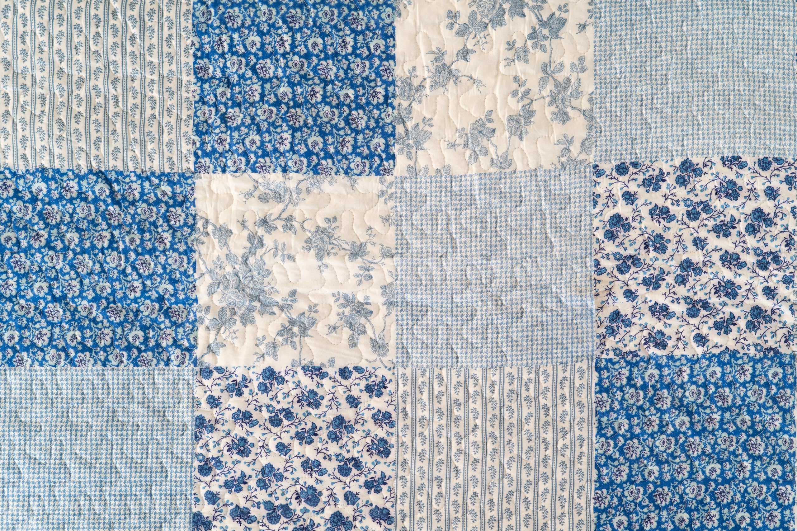 Boutis Patchwork Bleu Mimosa, Dessus de lit 230x250 cm avec 2 Taies d'oreiller 65x65 cm, Couvre-lit Matelassé 2 Personnes, Dessus de lit Fleurs