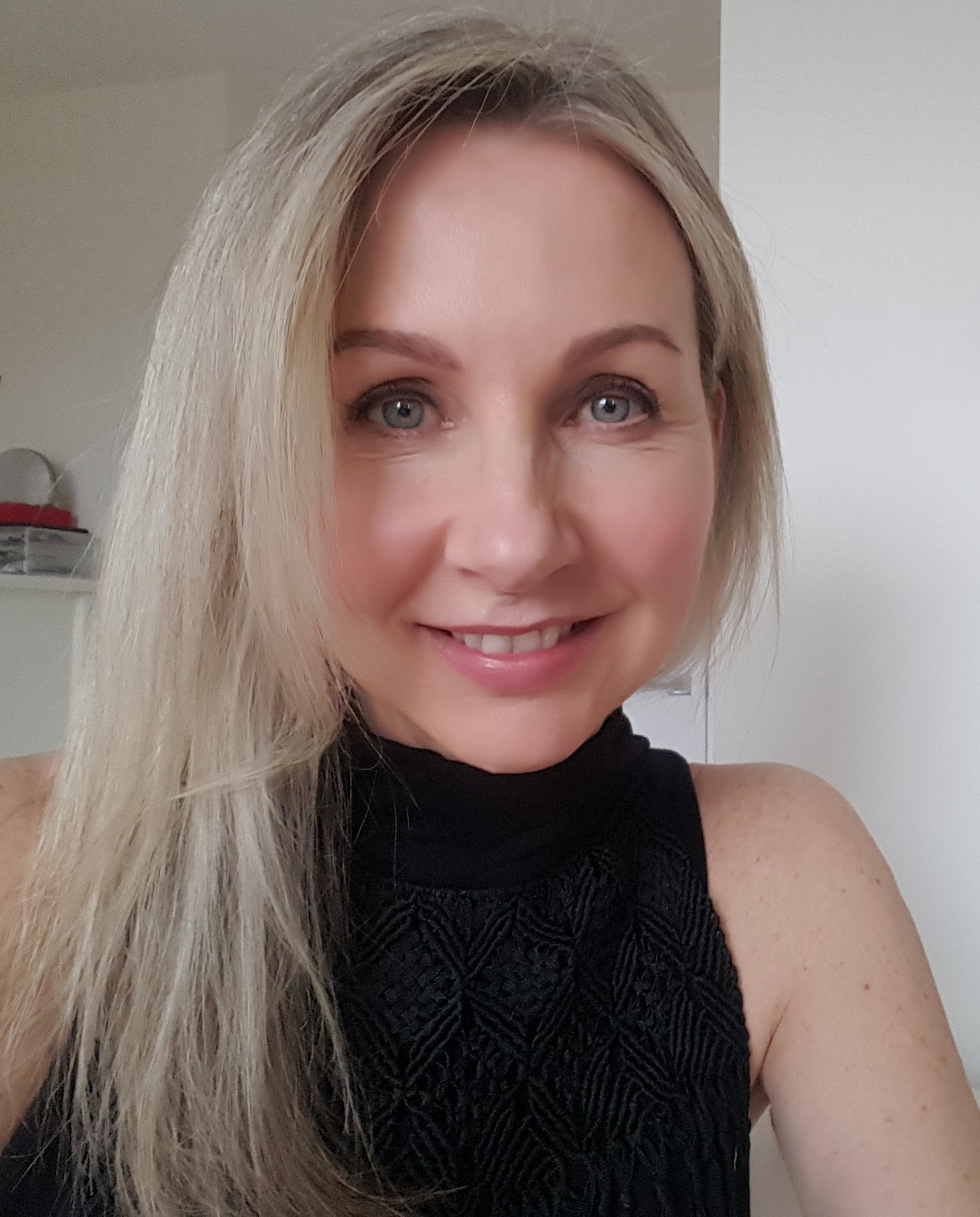 Sarah Virág Books Biography Latest Update 