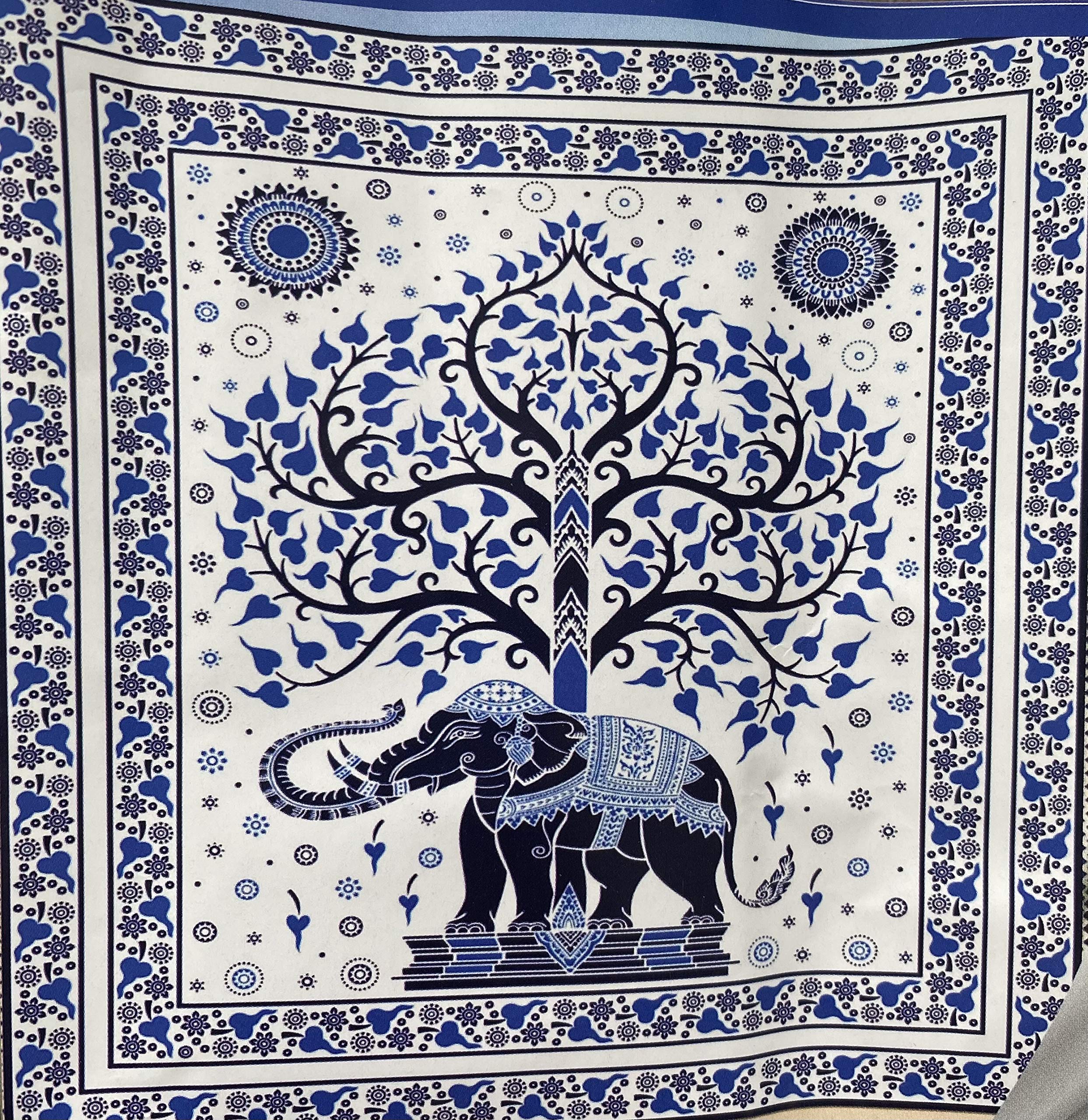 HCZ Colchas Multiuso India,Tapiz Decorativo Pared (240x210cm). Pañuelo Pareo Toalla grande. para Playa Dormitorio salón decoración. Estilo Hippie étnico. 100% Algodón. (Beige/Azul)