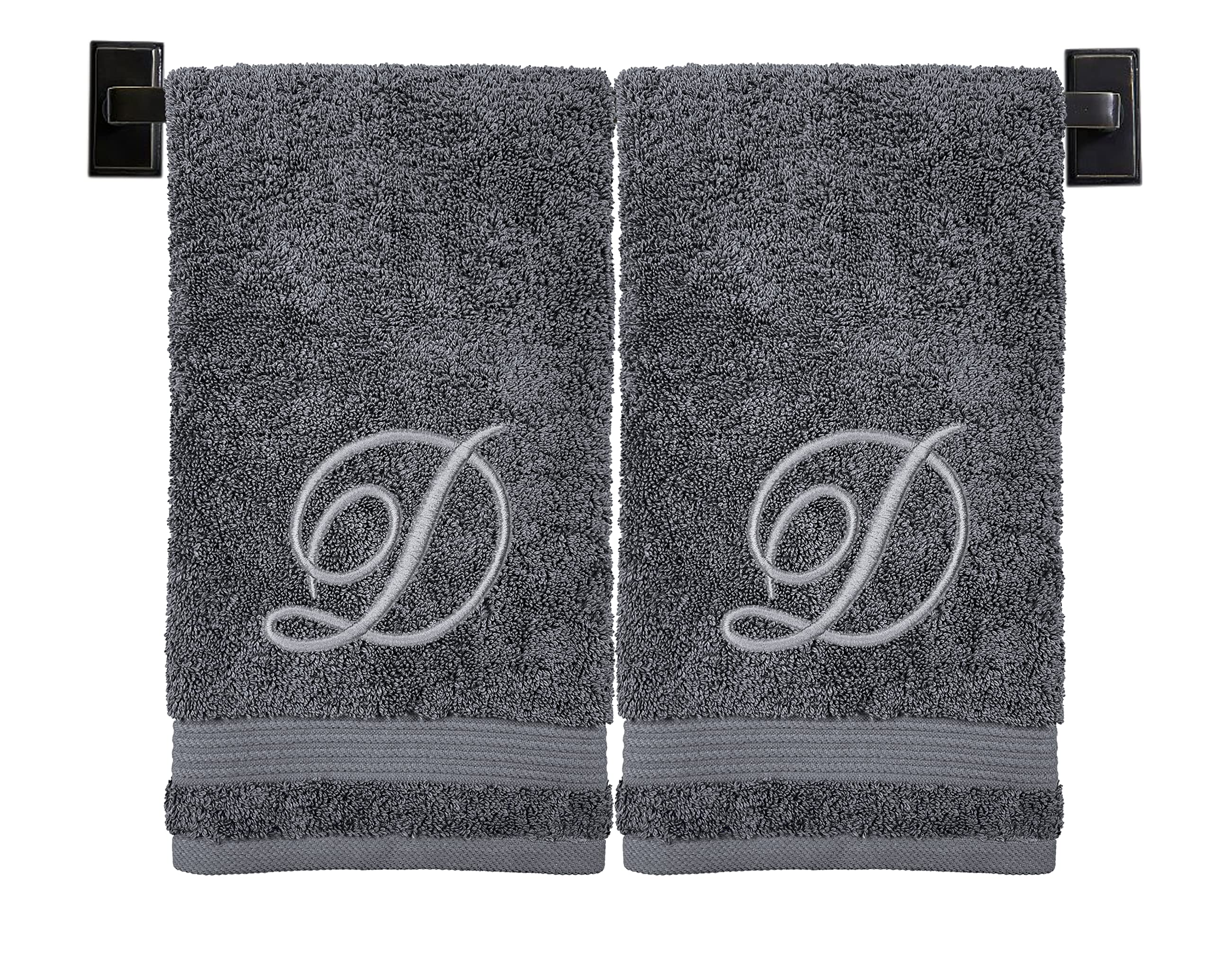 Toallas de mano con monograma – a elegir entre 100% algodón turco o fabricadas en Estados Unidos – Lujosa calidad de spa – Juego de 2 – Monograma bordado de hilo plateado – Toallas personalizadas