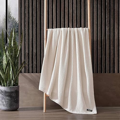 Miniatura 7 de Eddie Bauer Manta suave de punto gofre, decoración de dormitorio de peso medio, suaviza cada lavado, tamaño King, blanco