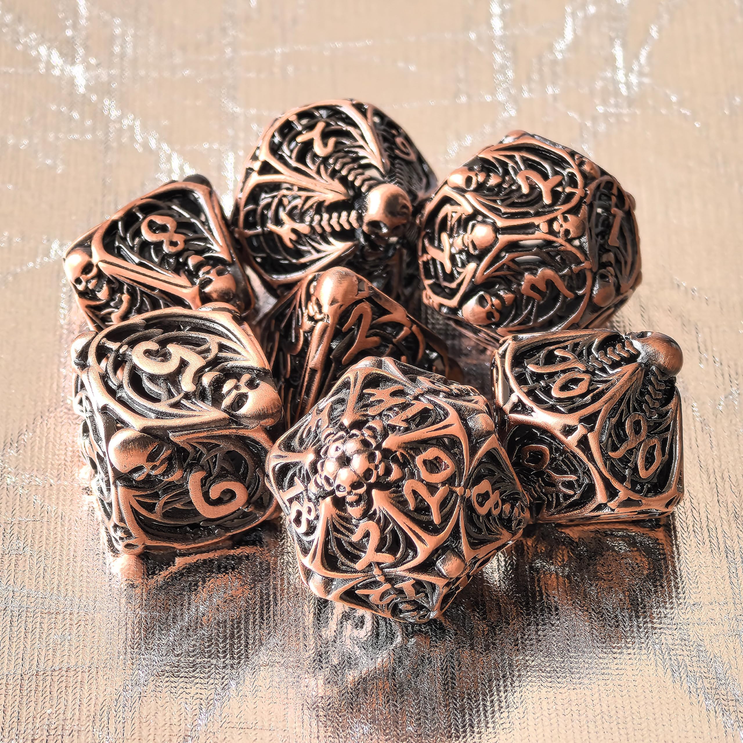 BESCON DICE Lot de 7 dés D&D en métal creux pour jeu de rôle – Donjons et Dragons (cuivre antique)