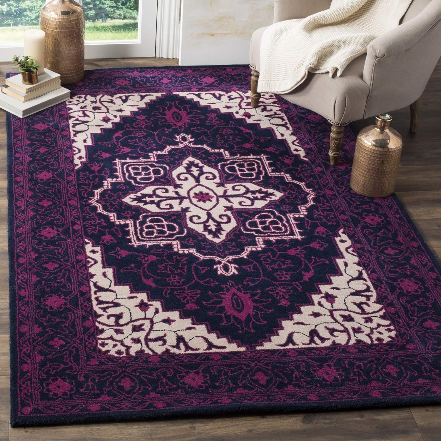SAFAVIEH Bellagio Collection 2' x 3' Purple / Ivory BLG597A Handmade Medallion Premium Wool Accent Rug