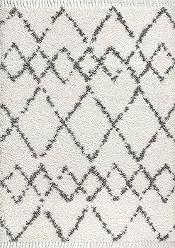 Amazon.com: JONATHAN Y Mercer Shag Plush Tassel Ivory/Gray