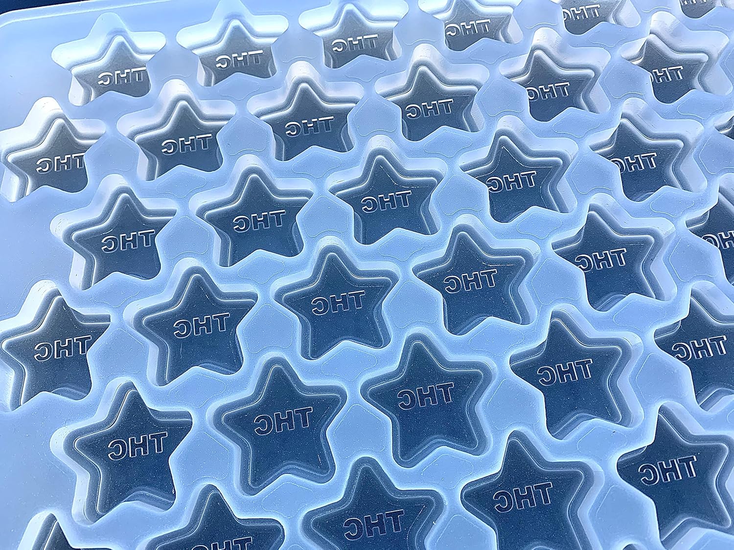Super Brands THC Star Mold - Small - Half Sheet - 4 mL - 153 Cavities