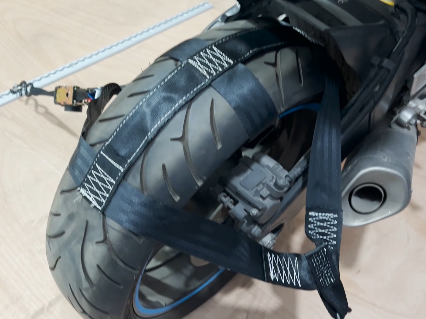 Amazon.com: Porotmotor Motorcycle Rear Wheel Tie Down Strap