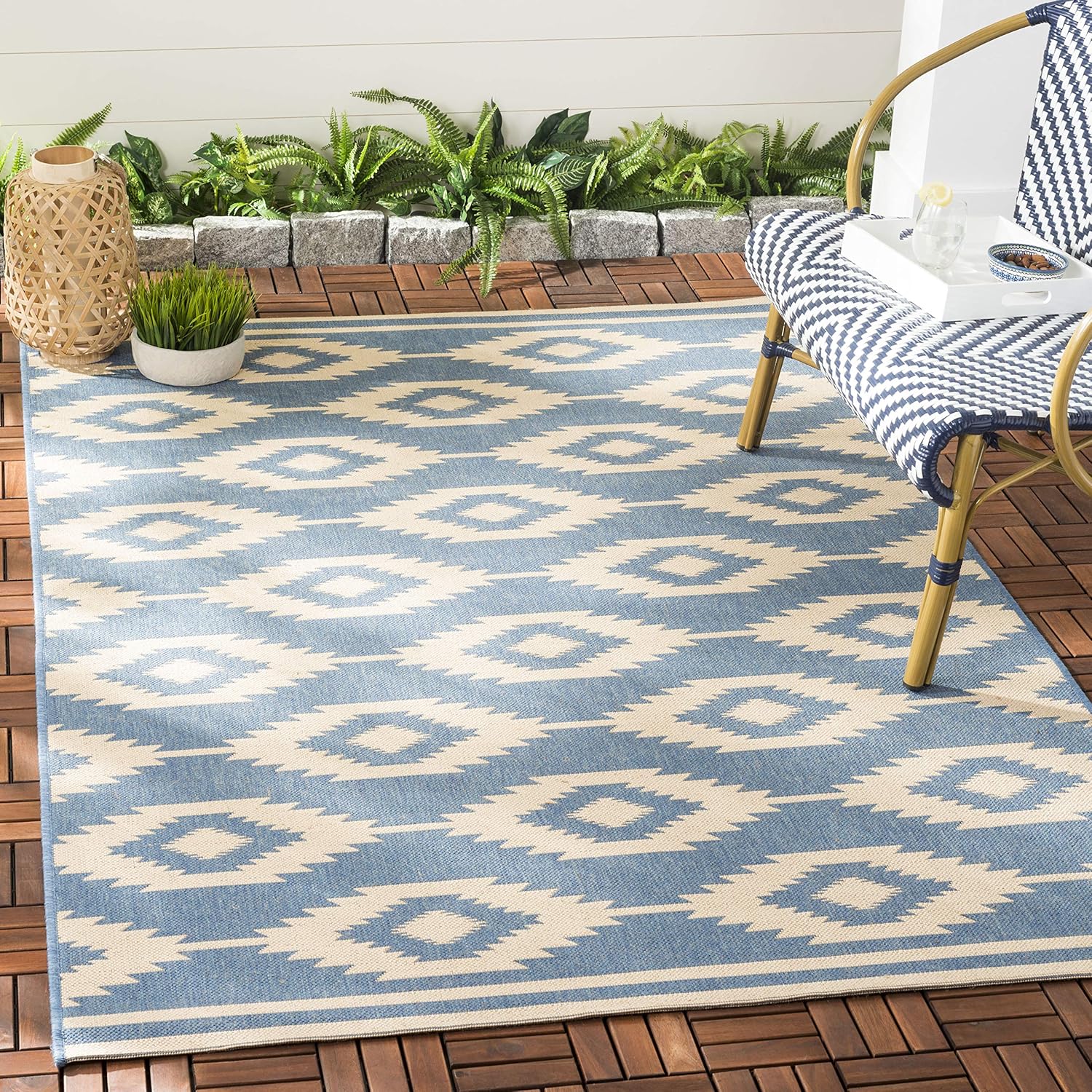 SAFAVIEH Washable Rug Outdoor Beach House Collection - 3' x 5', Blue & Cream, Non-Shedding & Easy to Clean, Ideal for Patio, Backyard, Mudroom (BHS171M)