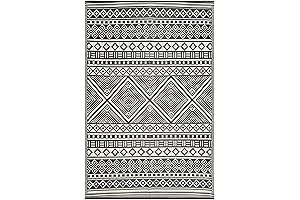 Beverly: A Picture-Perfect Pool Deck Canvas Adorned with Aztec Flair