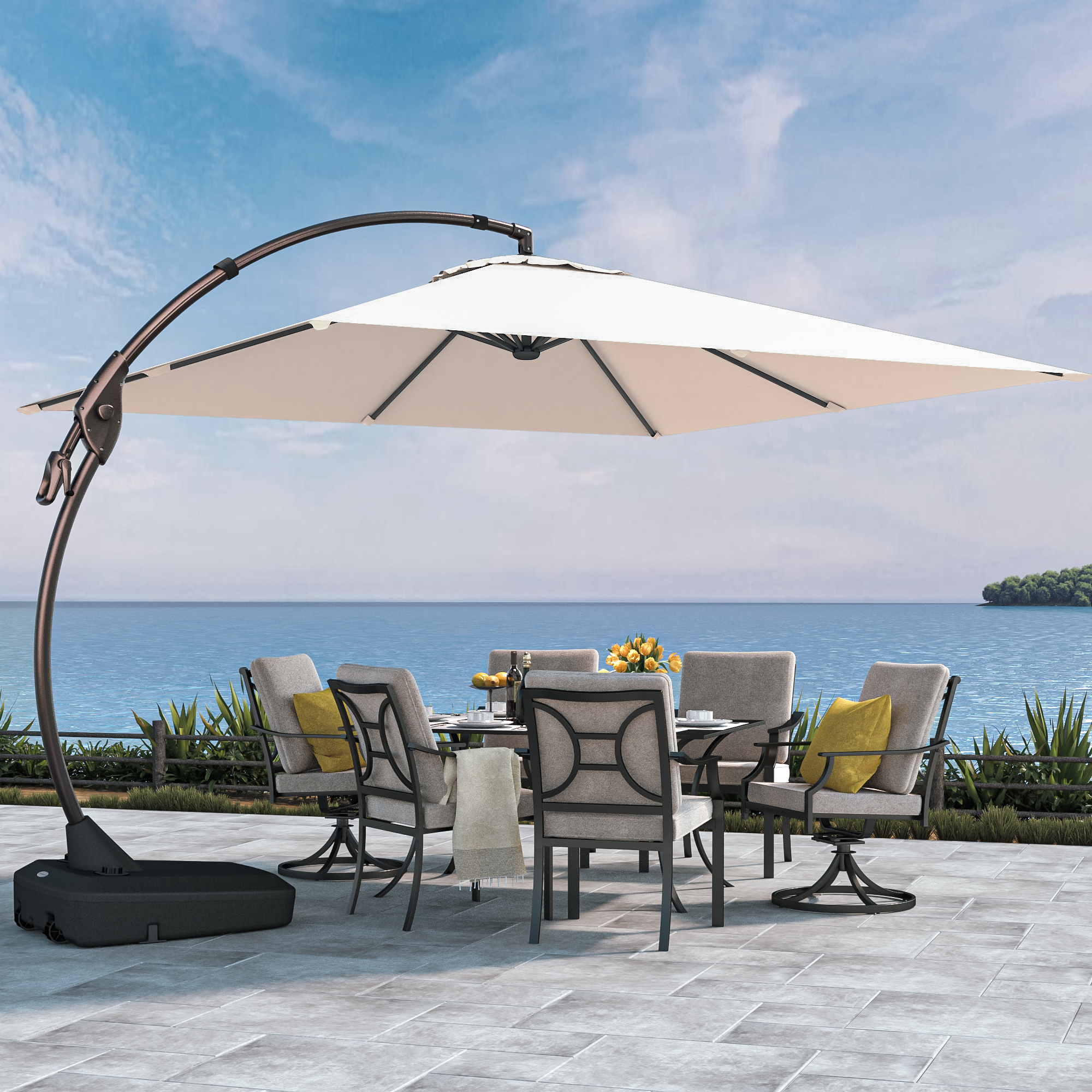 Grand Patio: Umbrellas