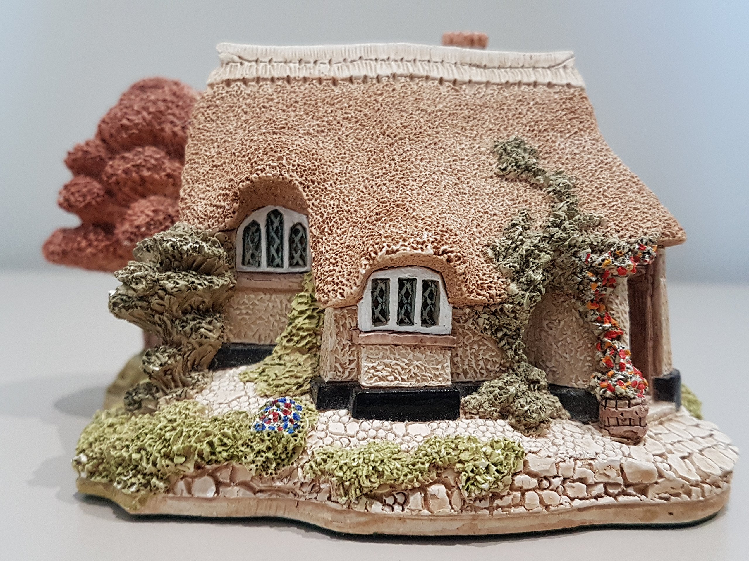Lilliput Lane Earthy/Stone Butterwick Cottage, Cottage Sculpture, Painted/Glazed Material
