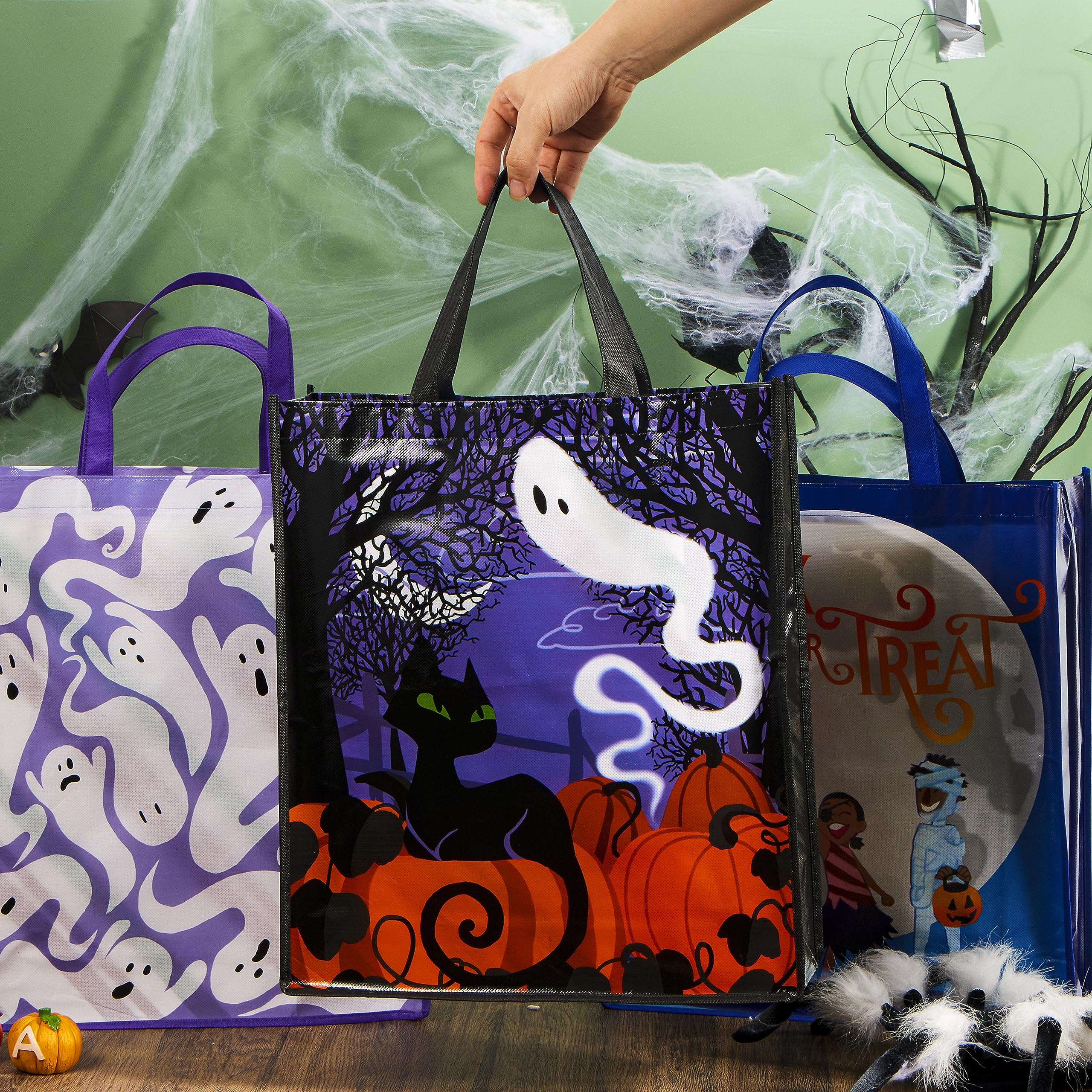 JOYIN 12 Stück Halloween 43 x 38 cm Große Geschenktaschen für Halloween Süßes oder Saures Party Süßigkeitstüten, Geschenk Taschen, Party Tüte