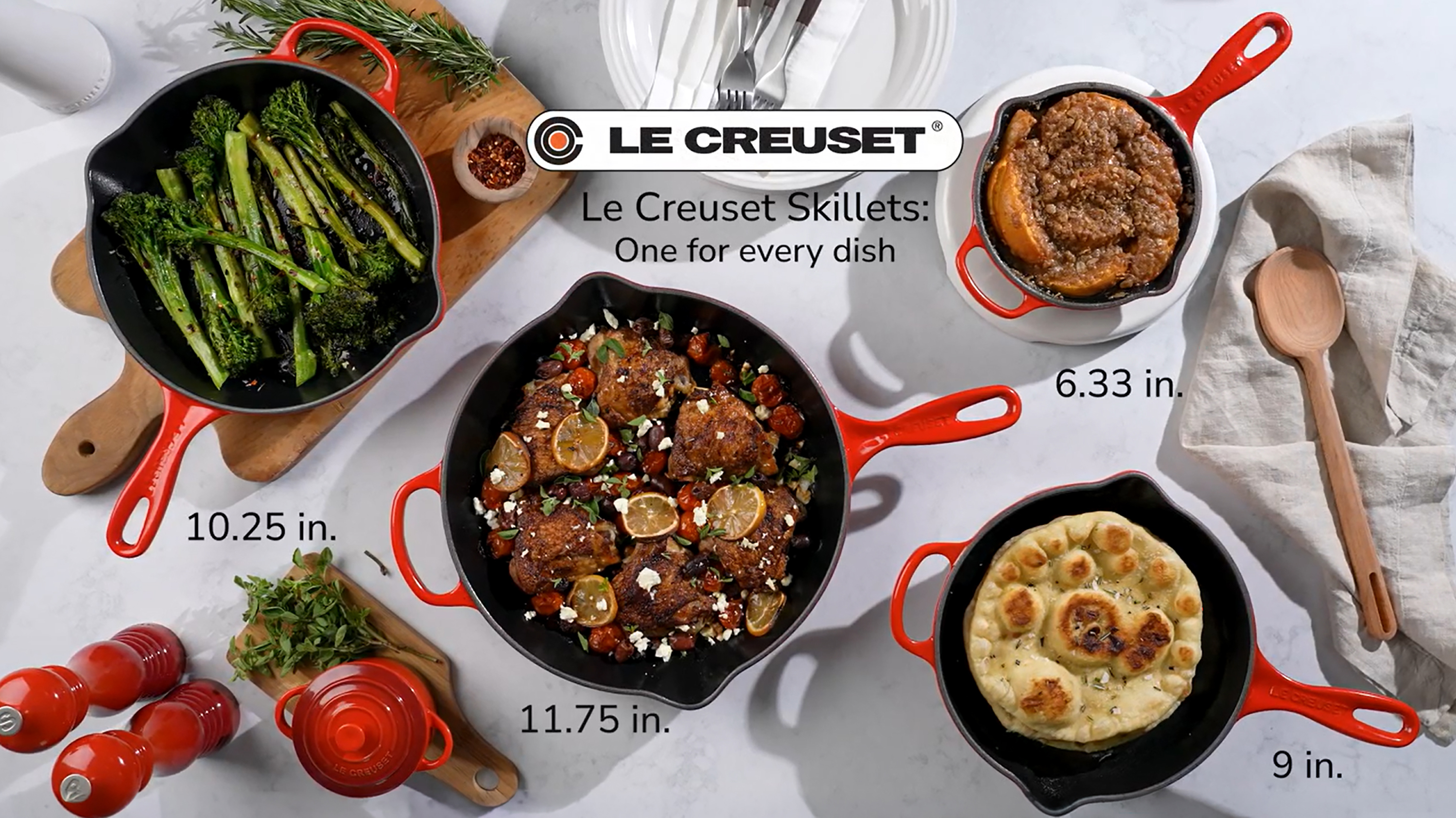 Amazon.com: Le Creuset Enameled Cast Iron Signature Round Skillet
