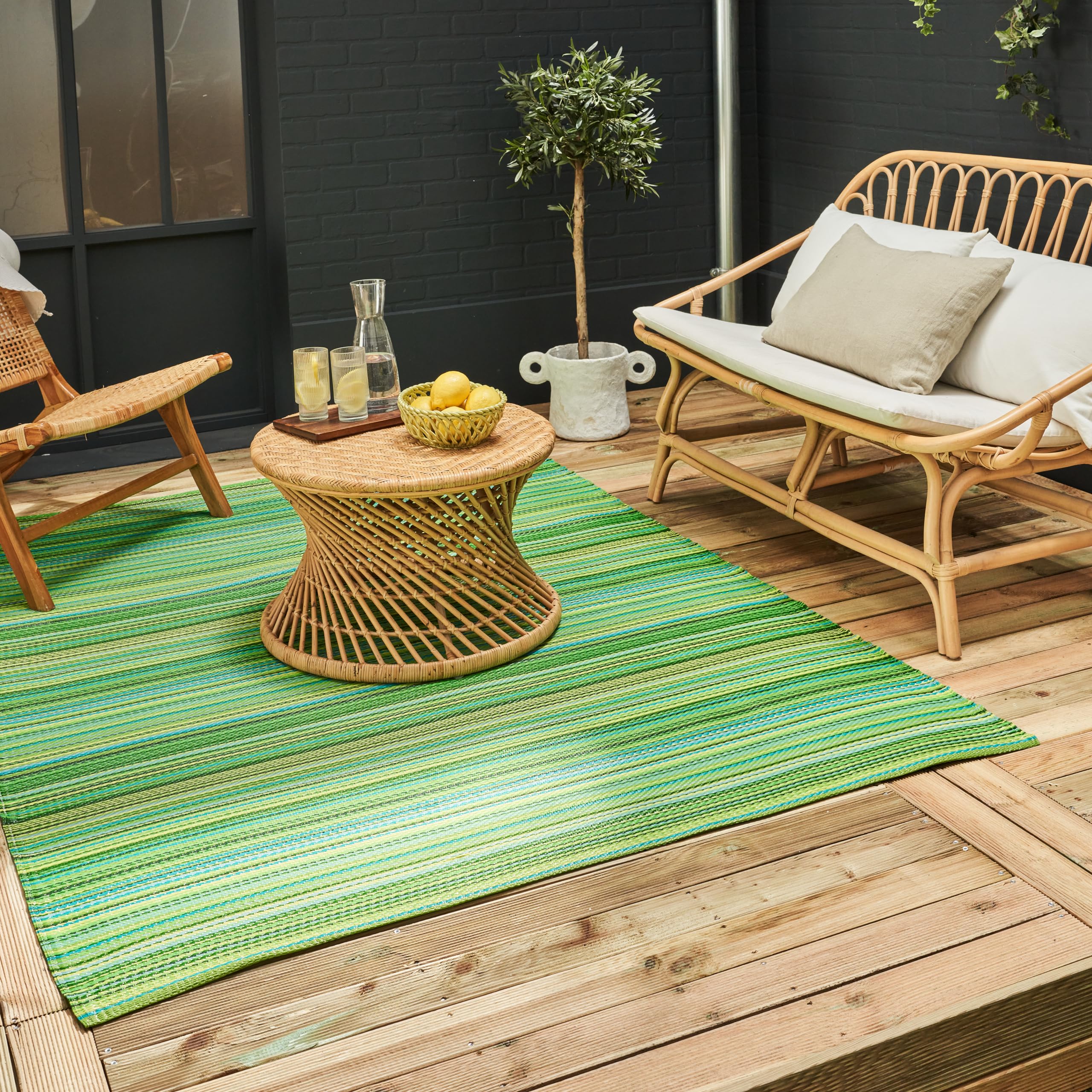 THE RUGS Rainbow Collection Outdoor Rug - Easy to Clean, Waterproof Plastic Outdoor Rugs for Garden, Patio, Balcony, Camping - Vibrant Plastic Straw Rug - Threads Green, 180x270