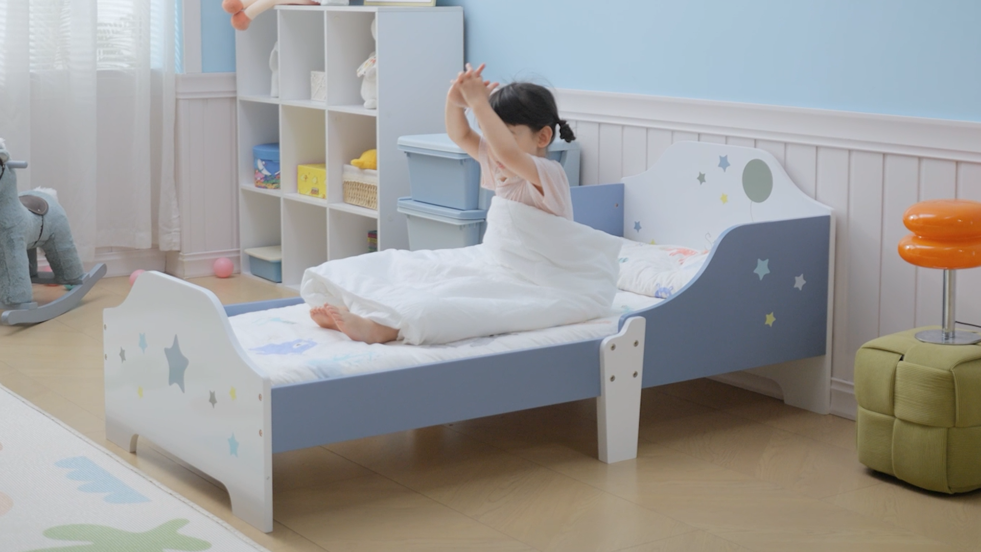 Letto da pavimento per bambini con binari di sicurezza rimovibili e Letto da pavimento per bambini con binari di sicurezza rimovibili e