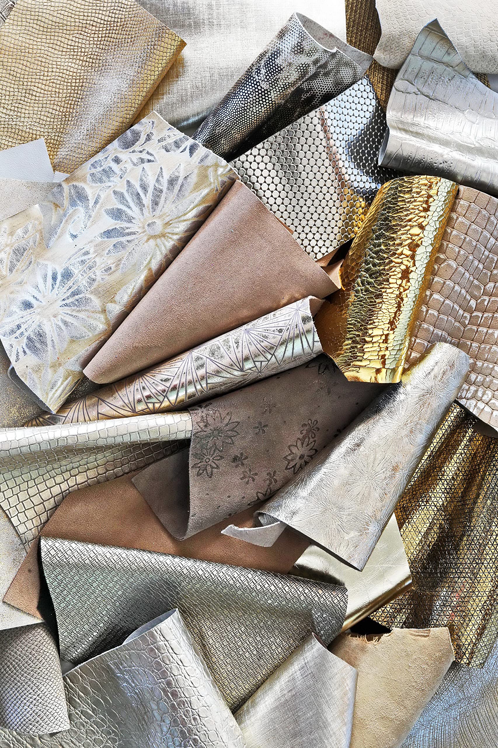 LA GARZARARA Cut-outs made of leather, random mix, gold