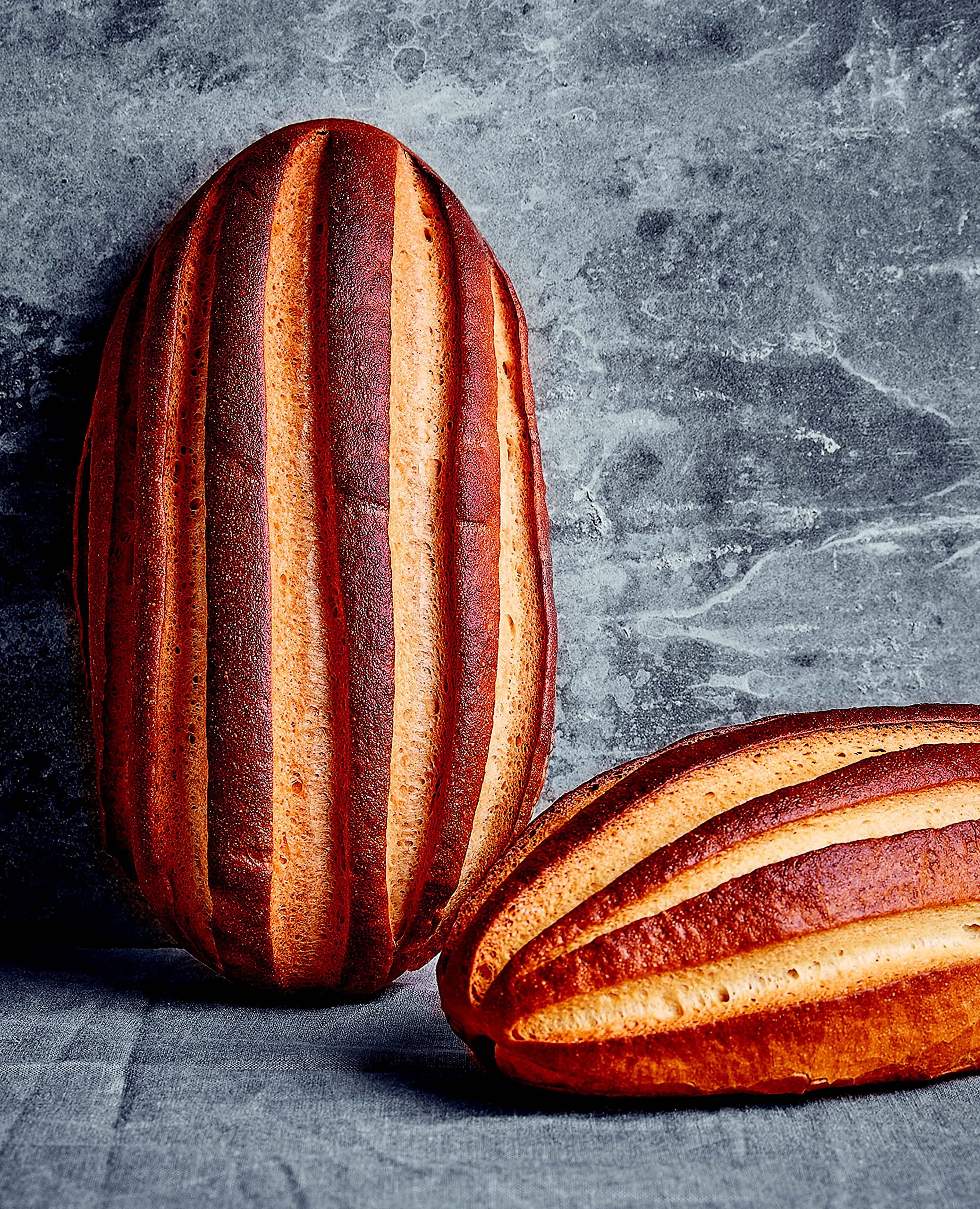 La scuola della panificazione. Tecnica e ricette step by step di pani, snack e dolci da forno