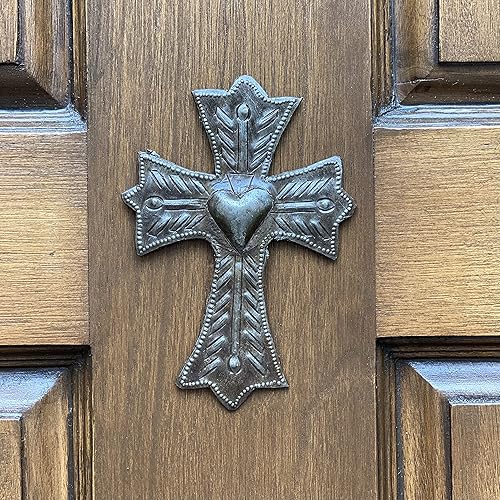 Miniatura 2 de Cruz decorativa pequeña, metal bronceado, hecho a mano de material reciclado, colección colgante de pared, colgante de milagro, 3.9 x 5.9 in