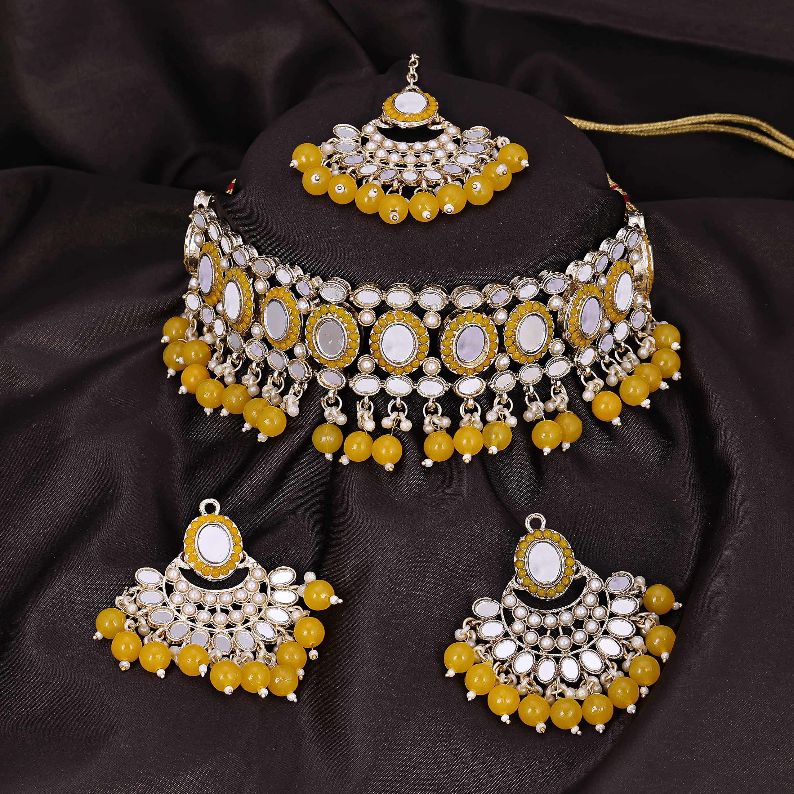 Classy Choker Necklace Earring Jewellery Set with Maangtikka