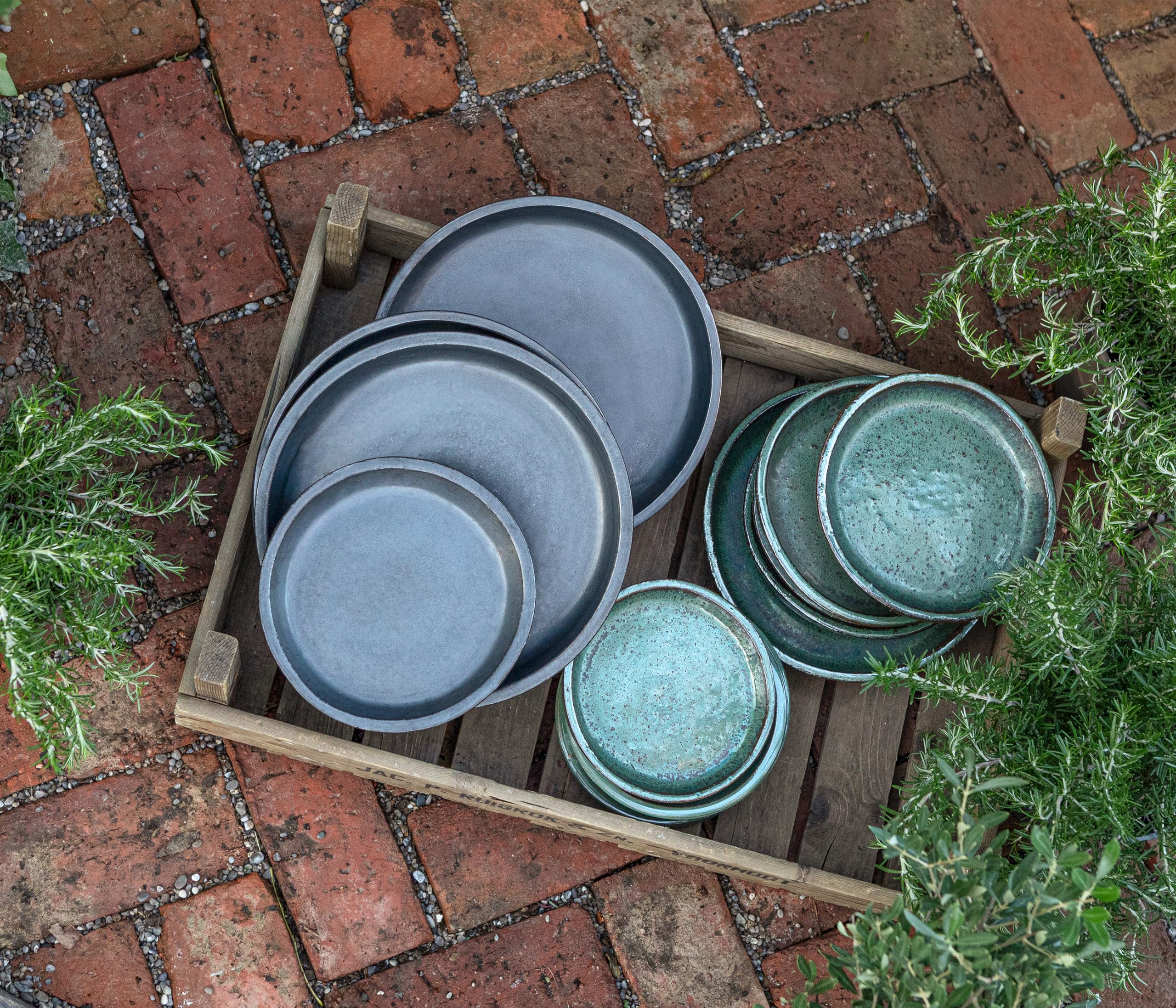 10 Blumentopf Untersetzer 30cm + Pflanzenetiketten - Schwarz