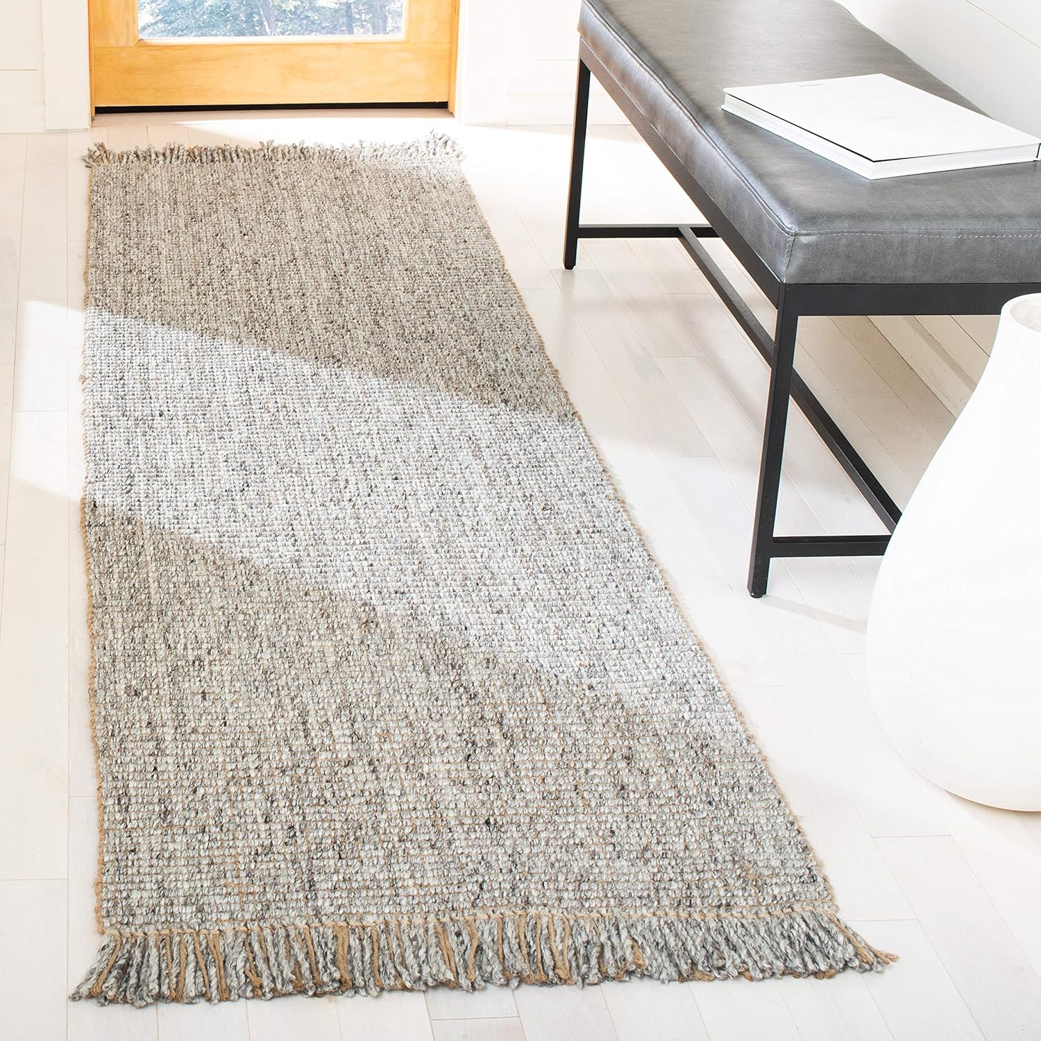 SAFAVIEH Area Rug 8x10 - Natural Fiber Collection - Large - Green & Natural, Handmade Woven Jute, Fringe Detail, Ideal for Living Room, Bedroom, Dining Space (NF826Y)