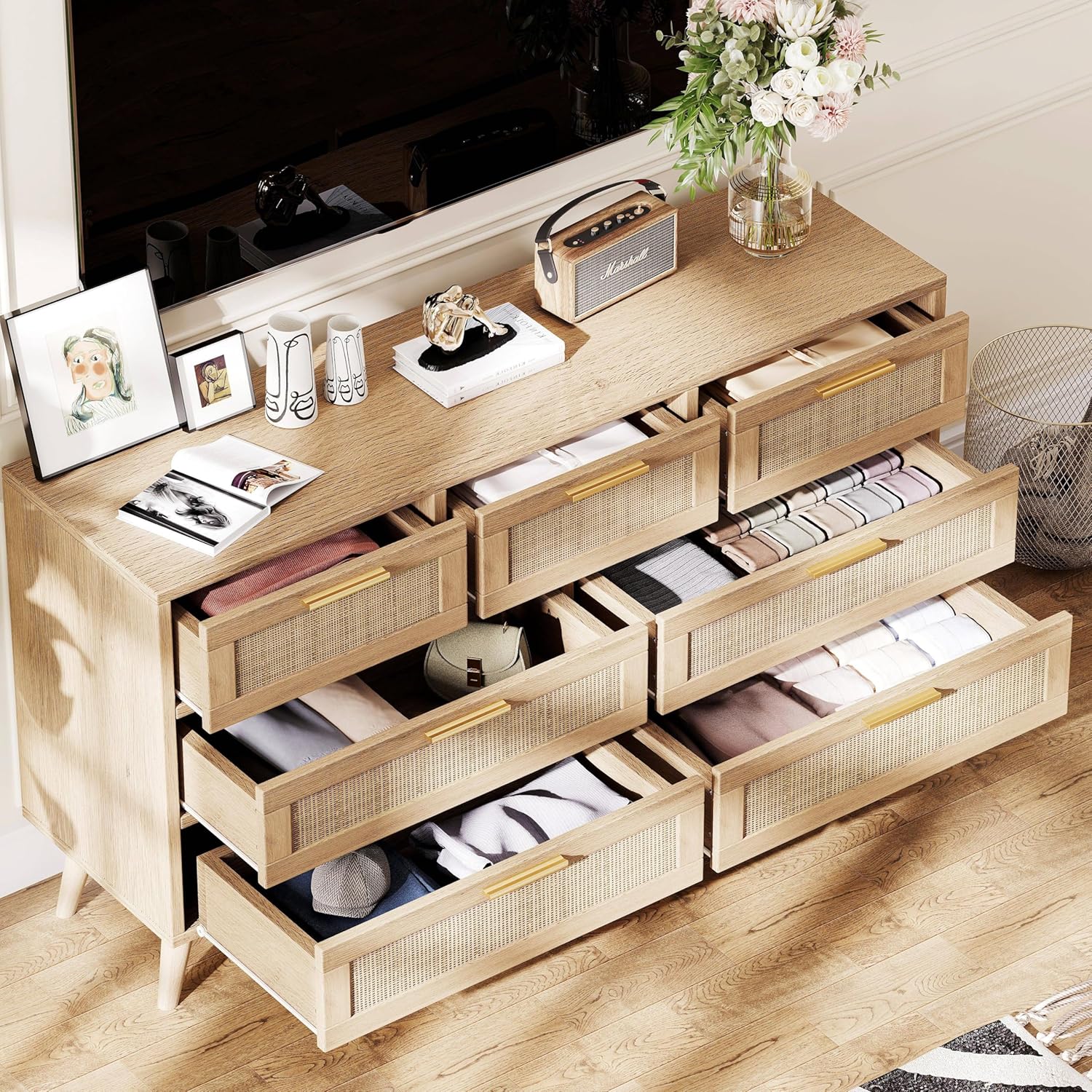 Technical drawing of the Rovaurx dresser with detailed dimensions for width, depth, and height, including drawer dimensions.