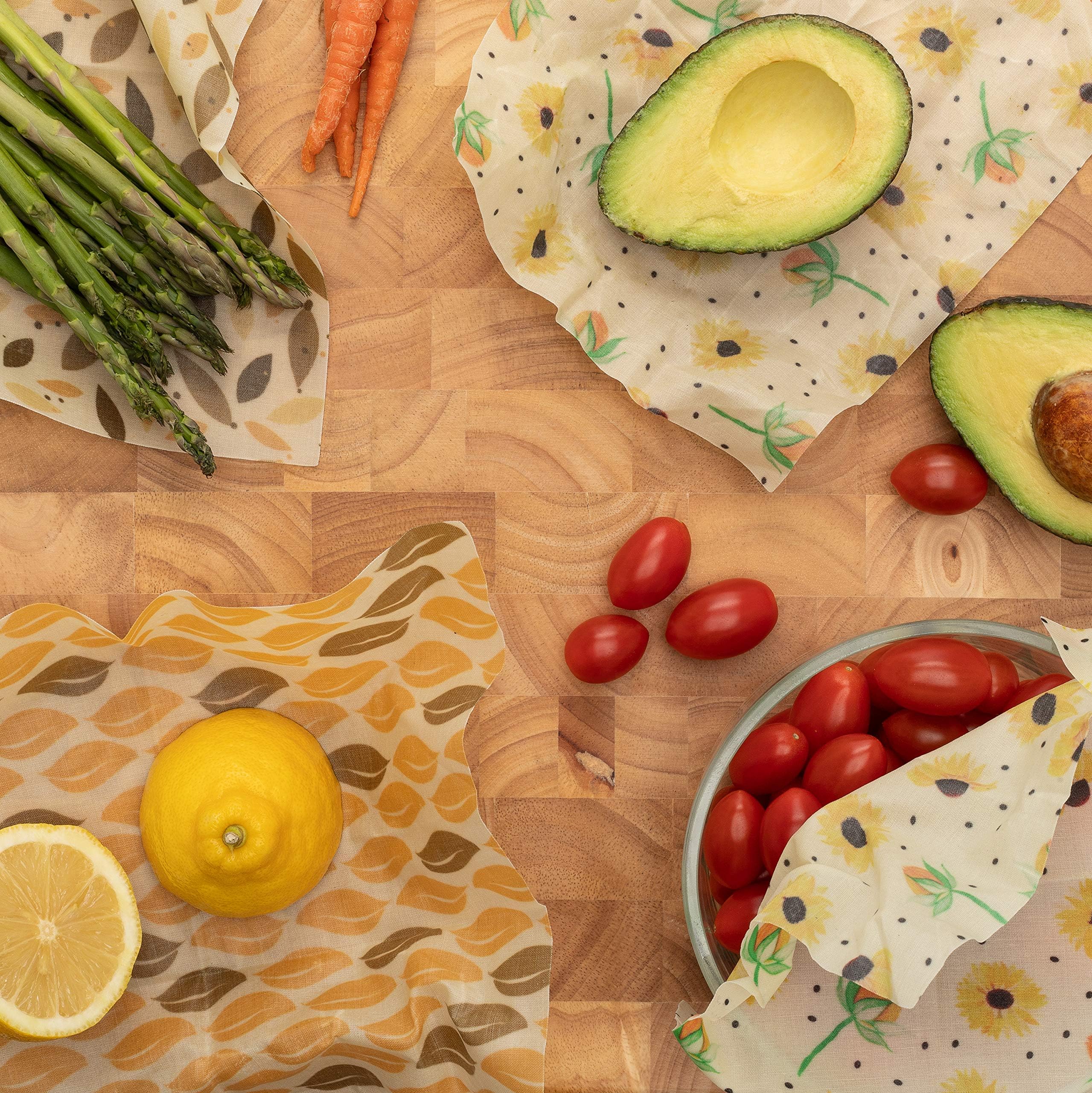 Beeswax Wraps by Myfoodware - Eco Friendly Reusable Food Wraps - Biodegradable & Organic Natural Wraps Create Great Seal Keeps Food Fresh - Recyclable & Sustainable 4 Pack Variety of Different Sizes!