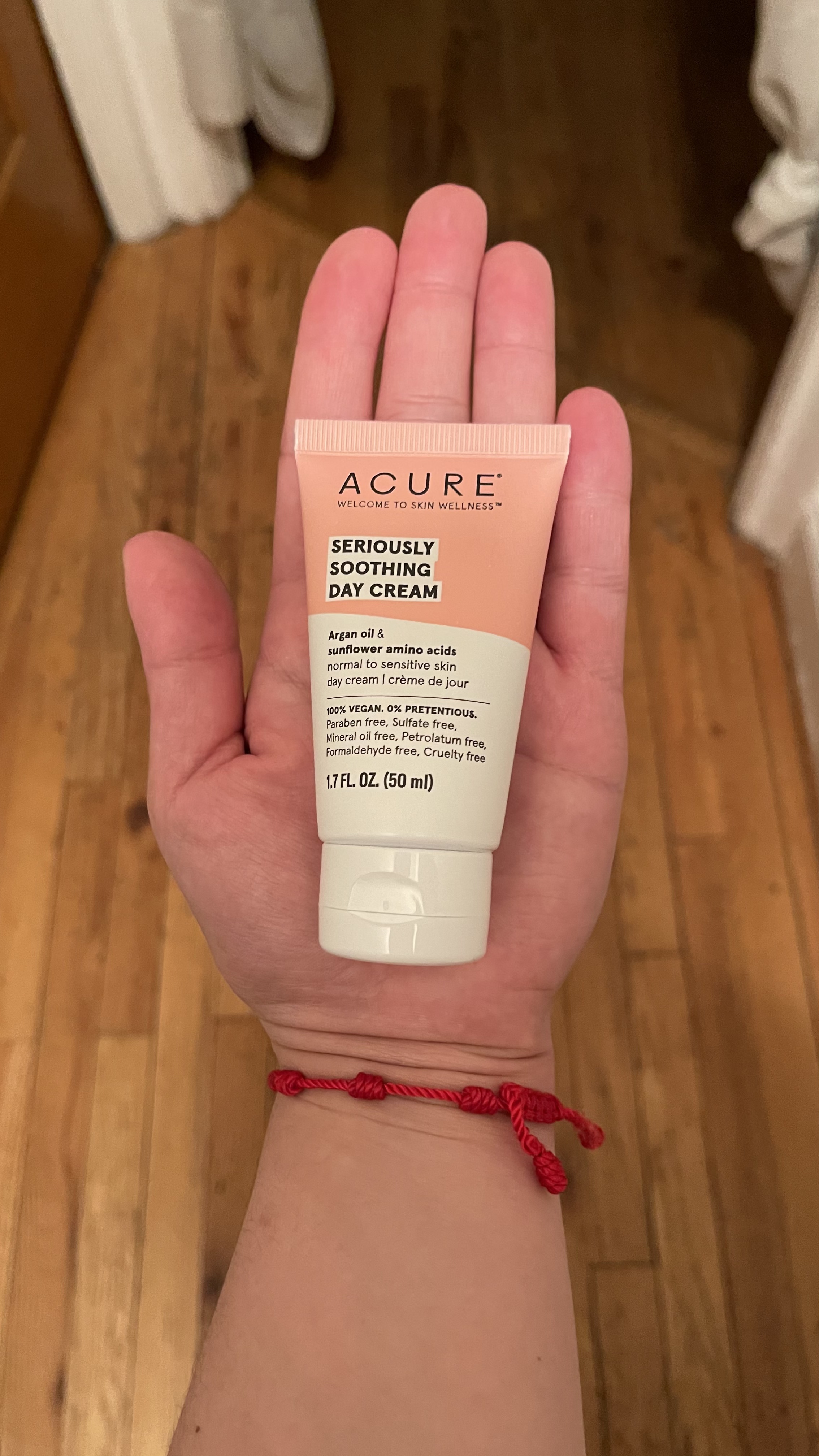 Acure Soothing Day Cream - Moisturizer for Dry Sensitive Skin, Hydrating & Soothing Facial Lotion with Argan Oil, Chamomile & Sunflower Amino Acids, Vegan & Cruelty Free Skincare - 1.7 fl oz