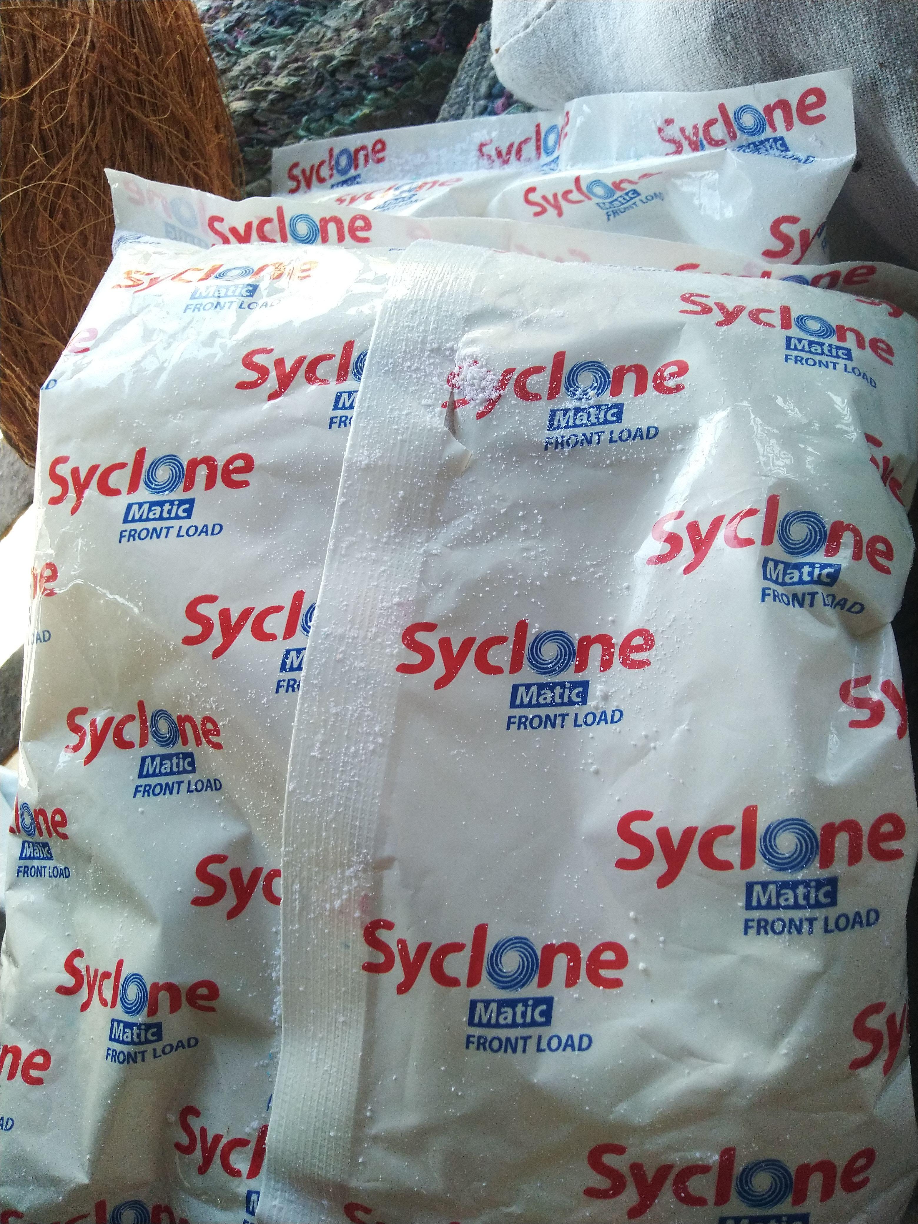 Syclone Matic Front Load Detergent Liquid Refill Pouch 1 L, Pack of 1
