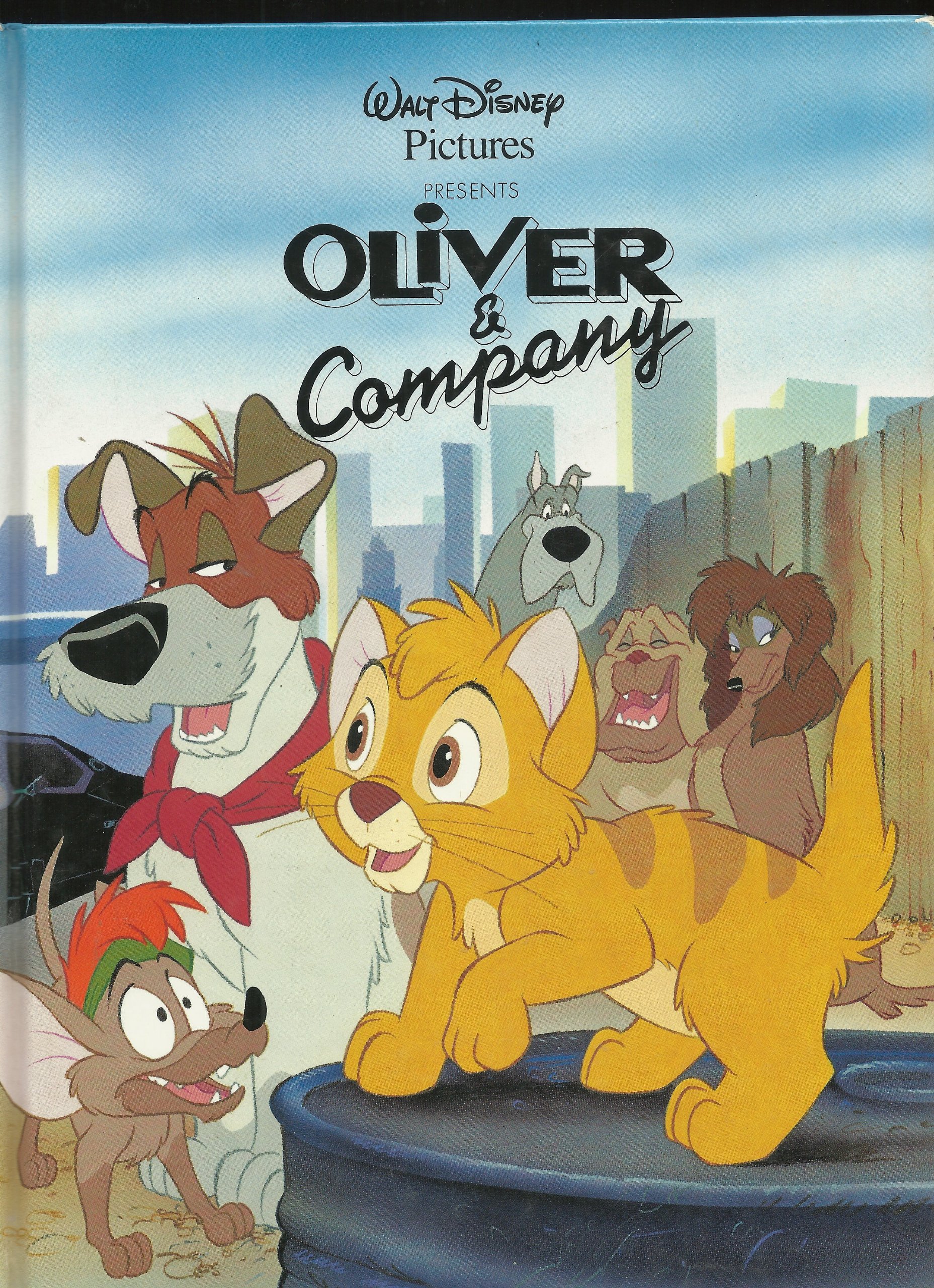 Amazon.co.jp: Oliver and Company : Disney, Walt: 洋書