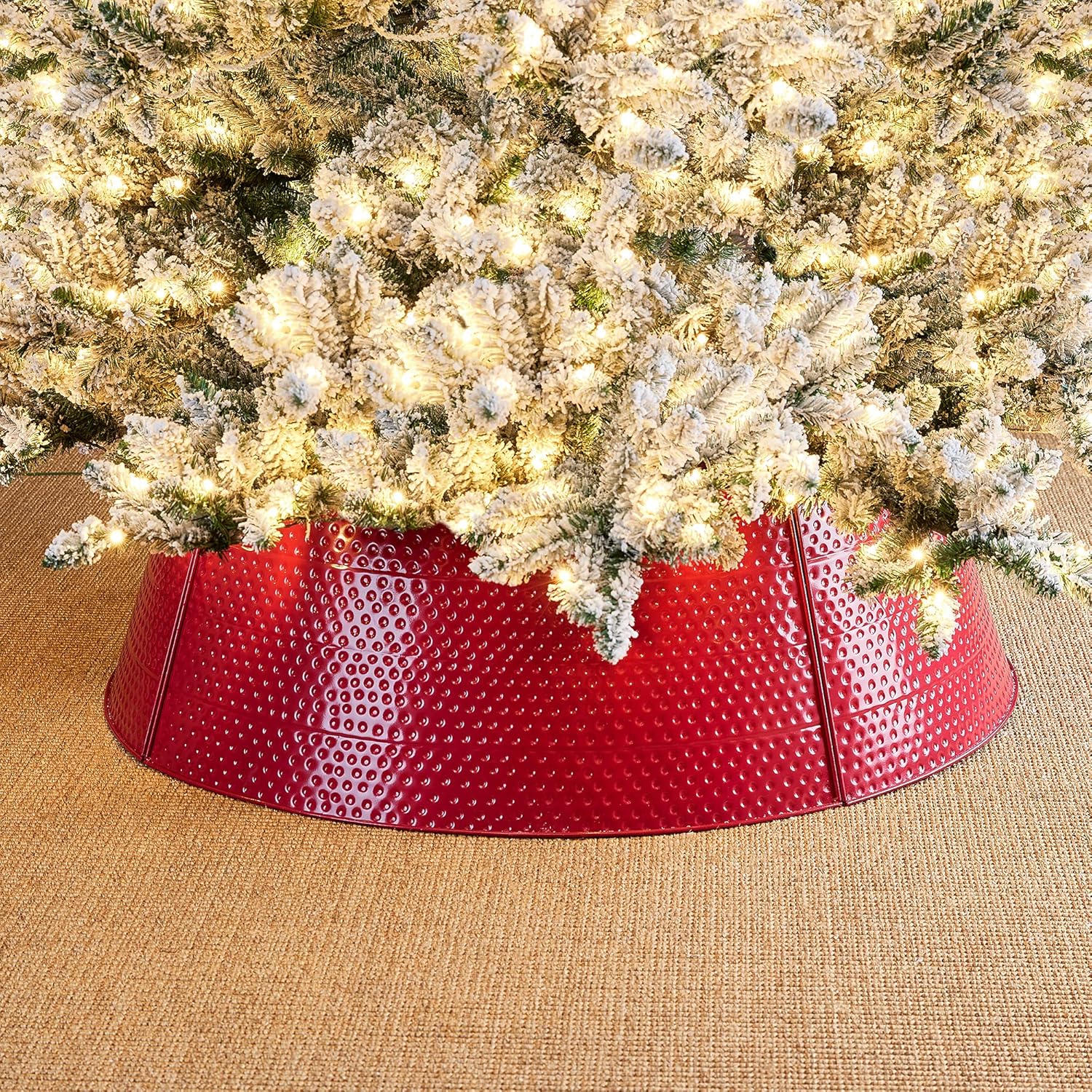 Glitzhome 40.5" D Christmas Red Hammered Metal Tree Collar, Decorative Tree Stand Cover Tree Ring for Christmas Decor Red Hammer-harden