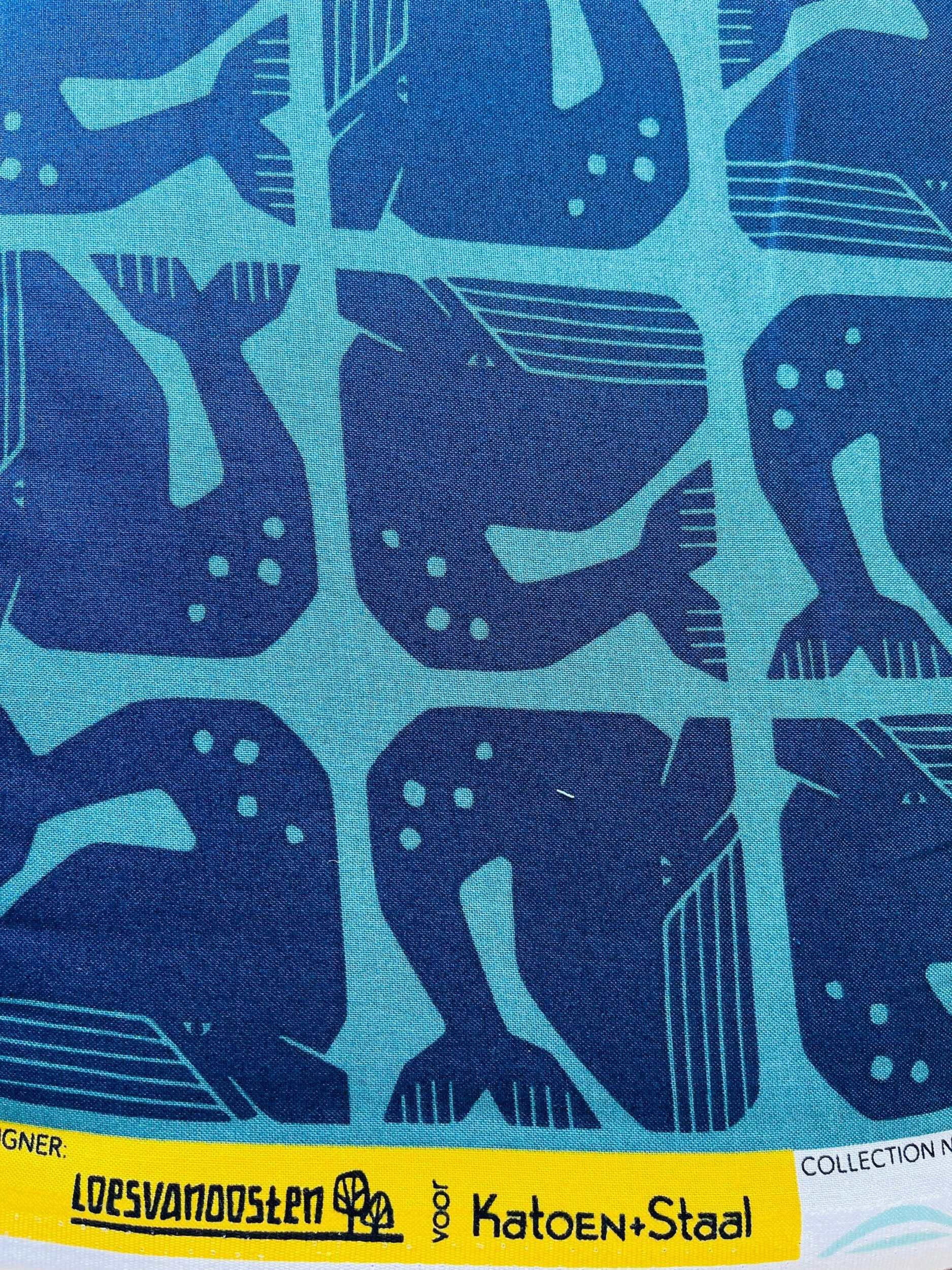 Amazon.com: Cotton+Steel By the Seaside Grumpy Whale Navy, Fabric