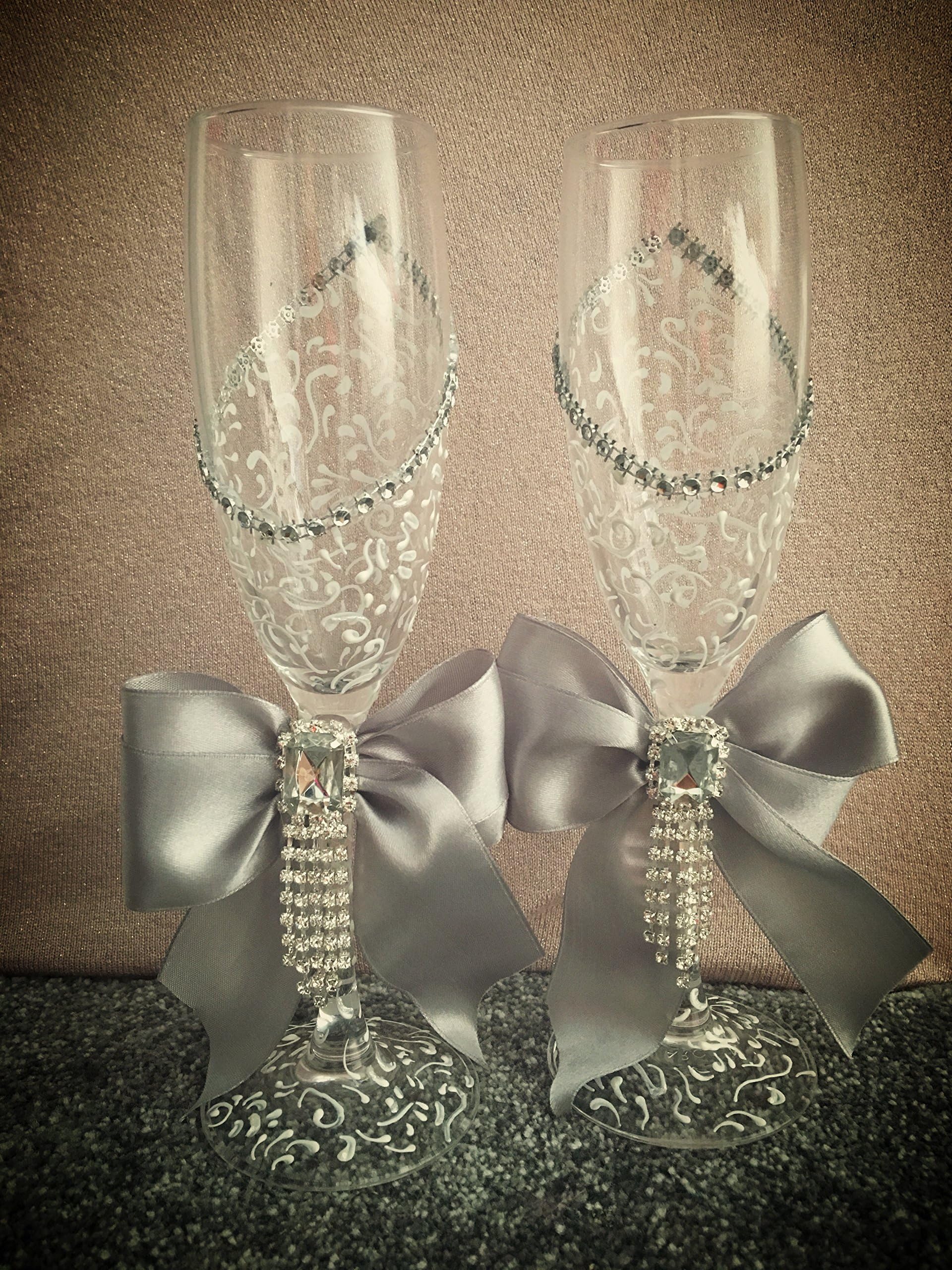 KameaHandCraft Hand painted Wedding Toasting Champagne Glasses Flutes Grey Bows