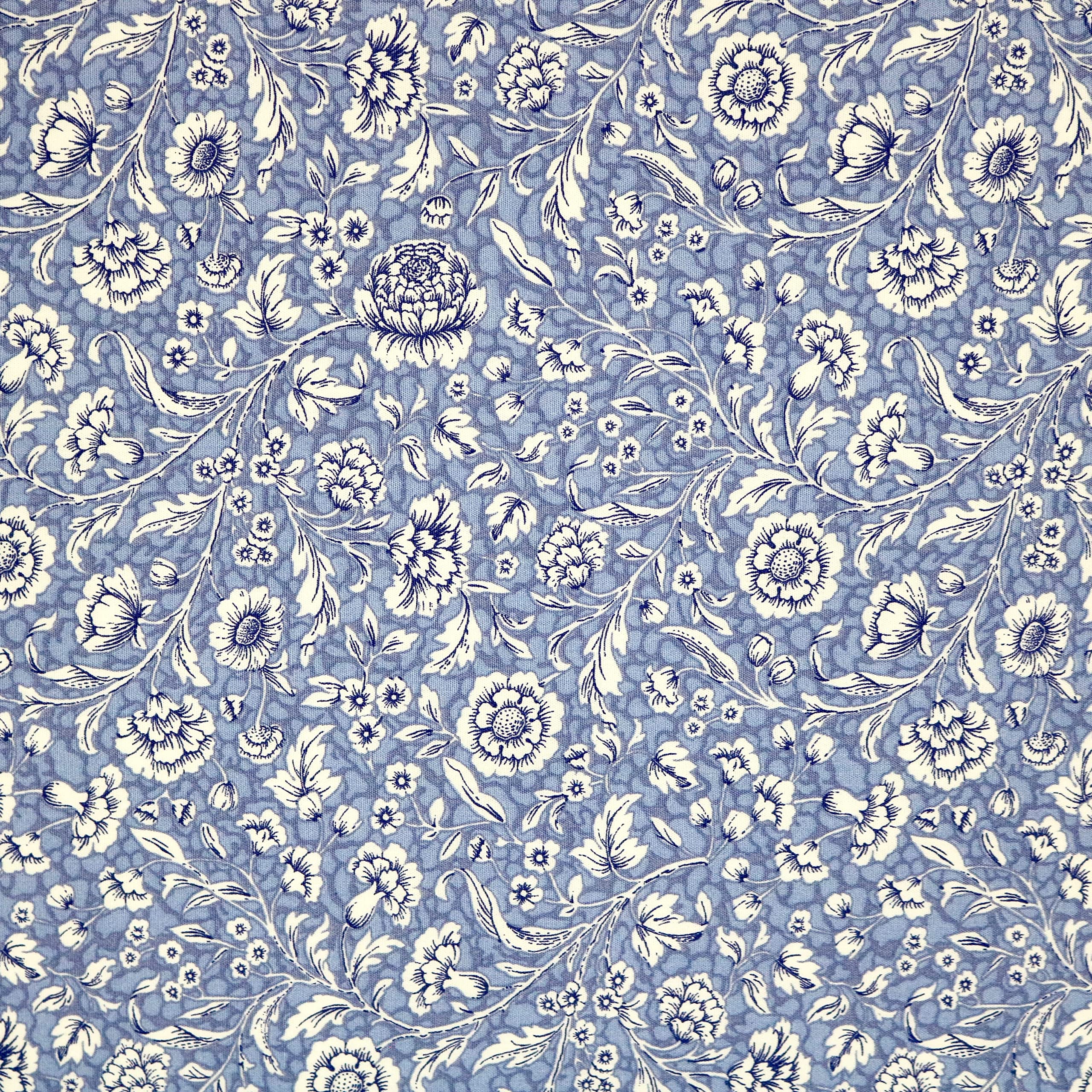 Pyrhan 100% Cotton Poplin By Rose & Hubble | Ditsy Floral Printed Cotton Fabric By The Metre UK | 114 Cm | Crafting Fabric & Dressmaking Fabric | Dress Fabric Material for Sewing Dressmaking (Delph)