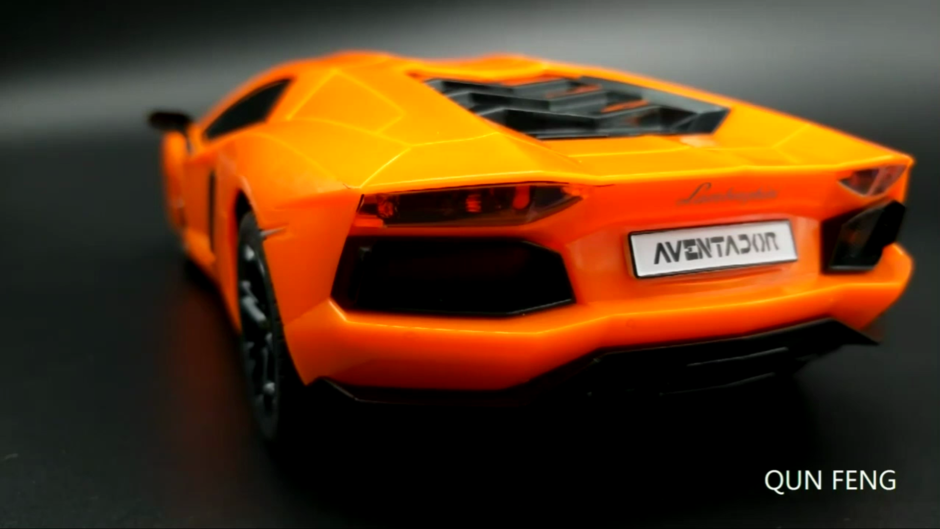 Amazon.com: Lamborghini Aventador LP700-4 RC Car, 1:18 Scale, 2.4