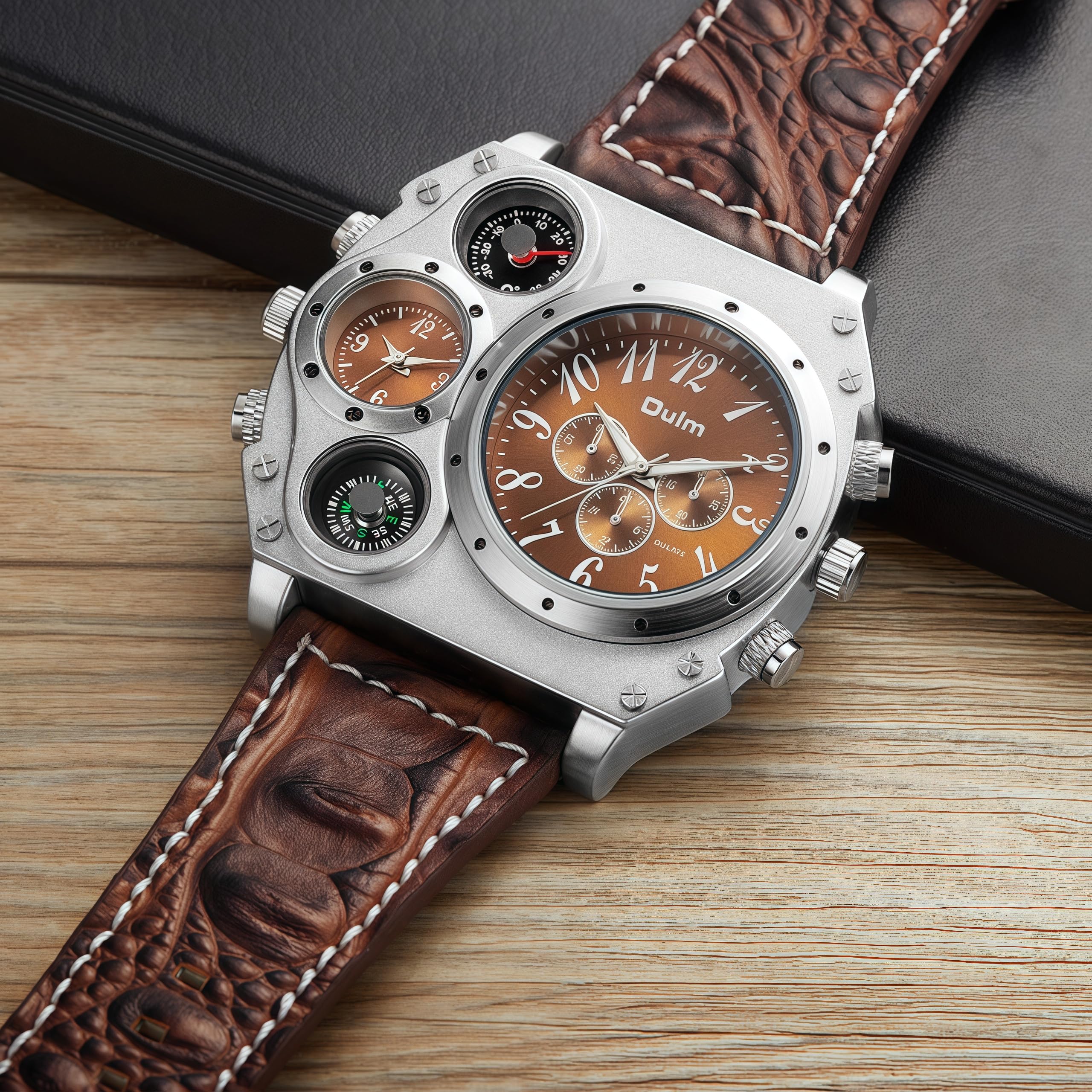 MASTOP Montre à quartz multifonction surdimensionnée pour homme avec grand cadran, double fuseaux horaires, boussole décorative et thermomètre, style militaire steampunk bracelet en cuir, cadeau pour