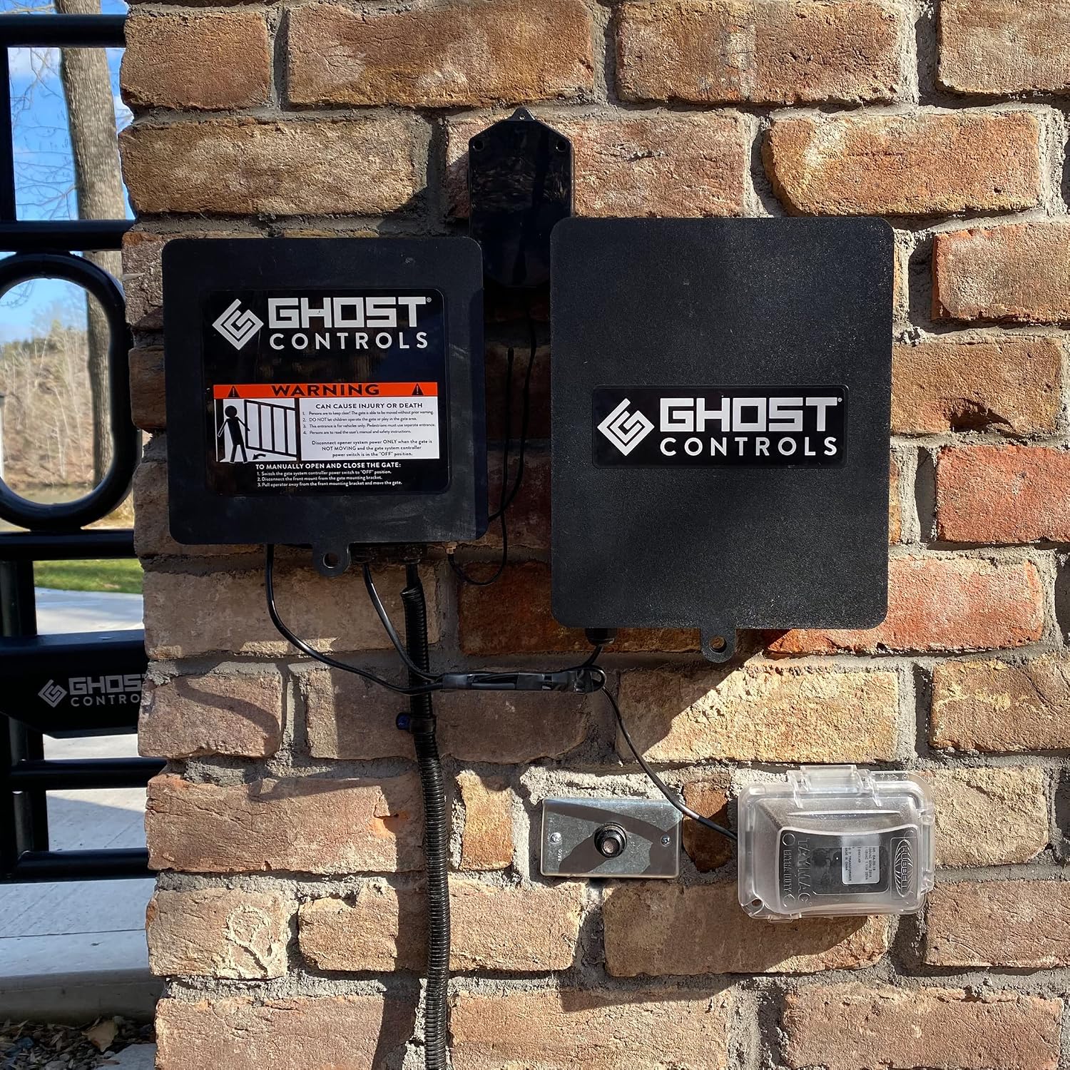 Ghost Controls ABBT2 Battery Box Kit (Kit with 2 Batteries)