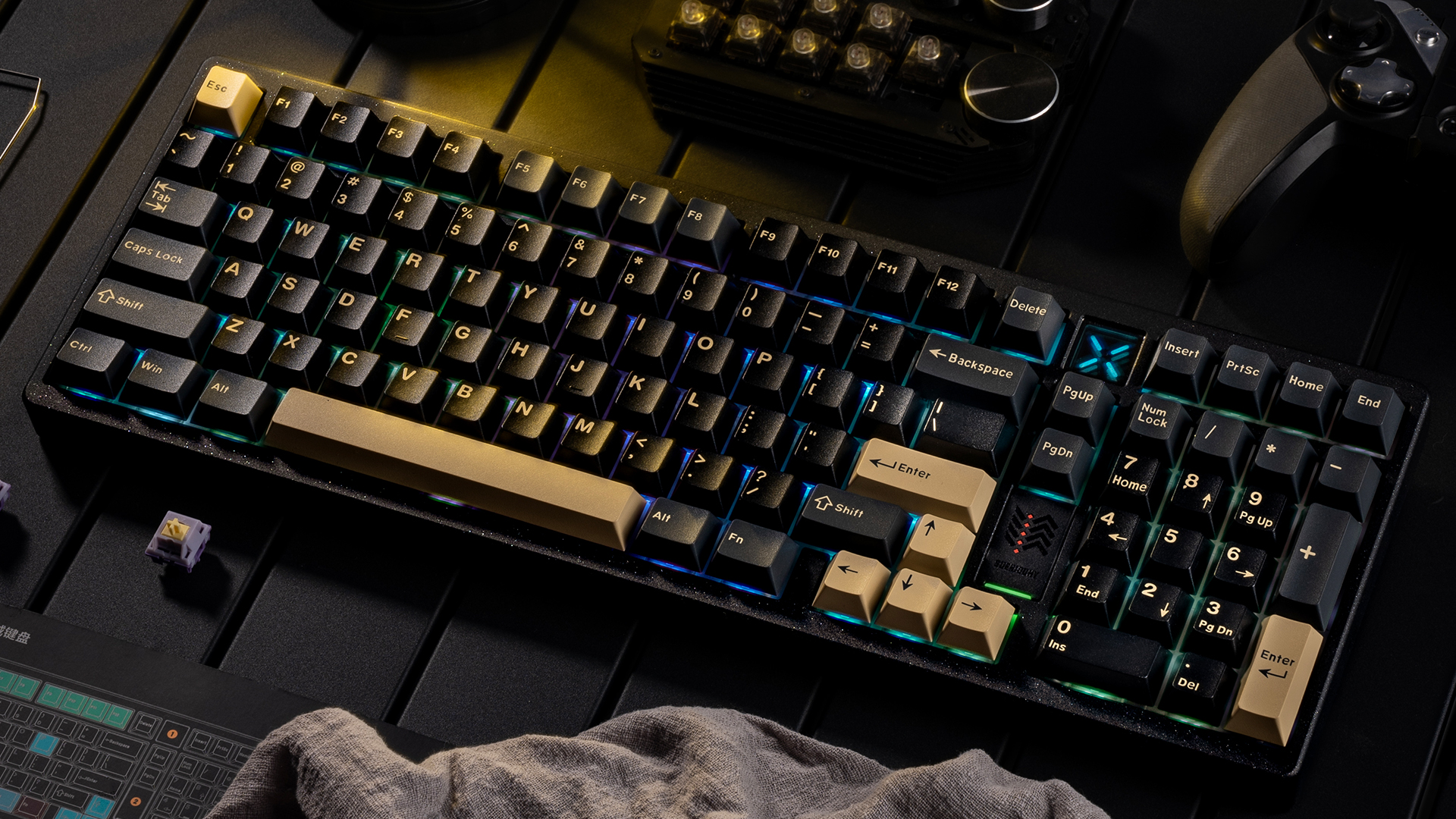 ⚫︎ A&futura SE100 fripSide Edition 128GB Amazon.com: S100-100% Hot Swappable Mechanical Keyboard, CNC